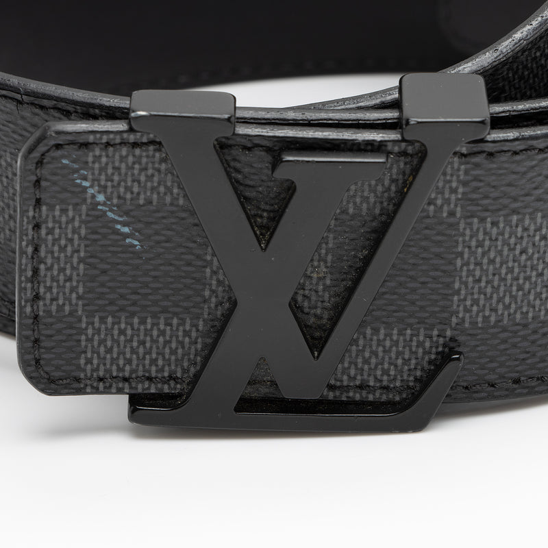 Genuine Louis Vuitton LV Black Leather belt with LV Box & pouch, Belt Size  34