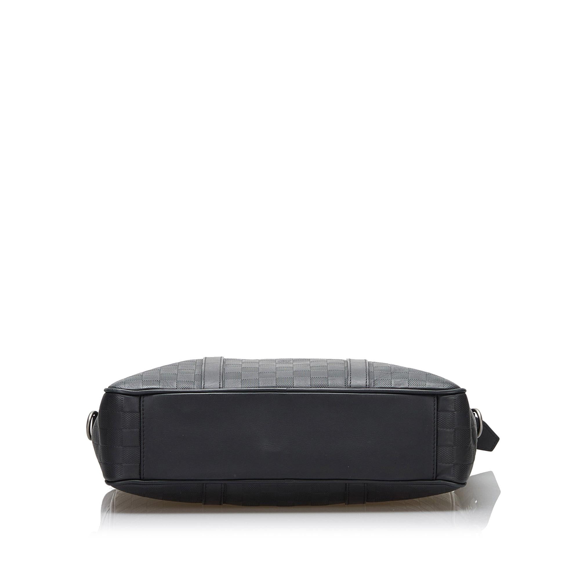 Louis Vuitton Damier Infini Tadao PM (SHG-S5Nfao)