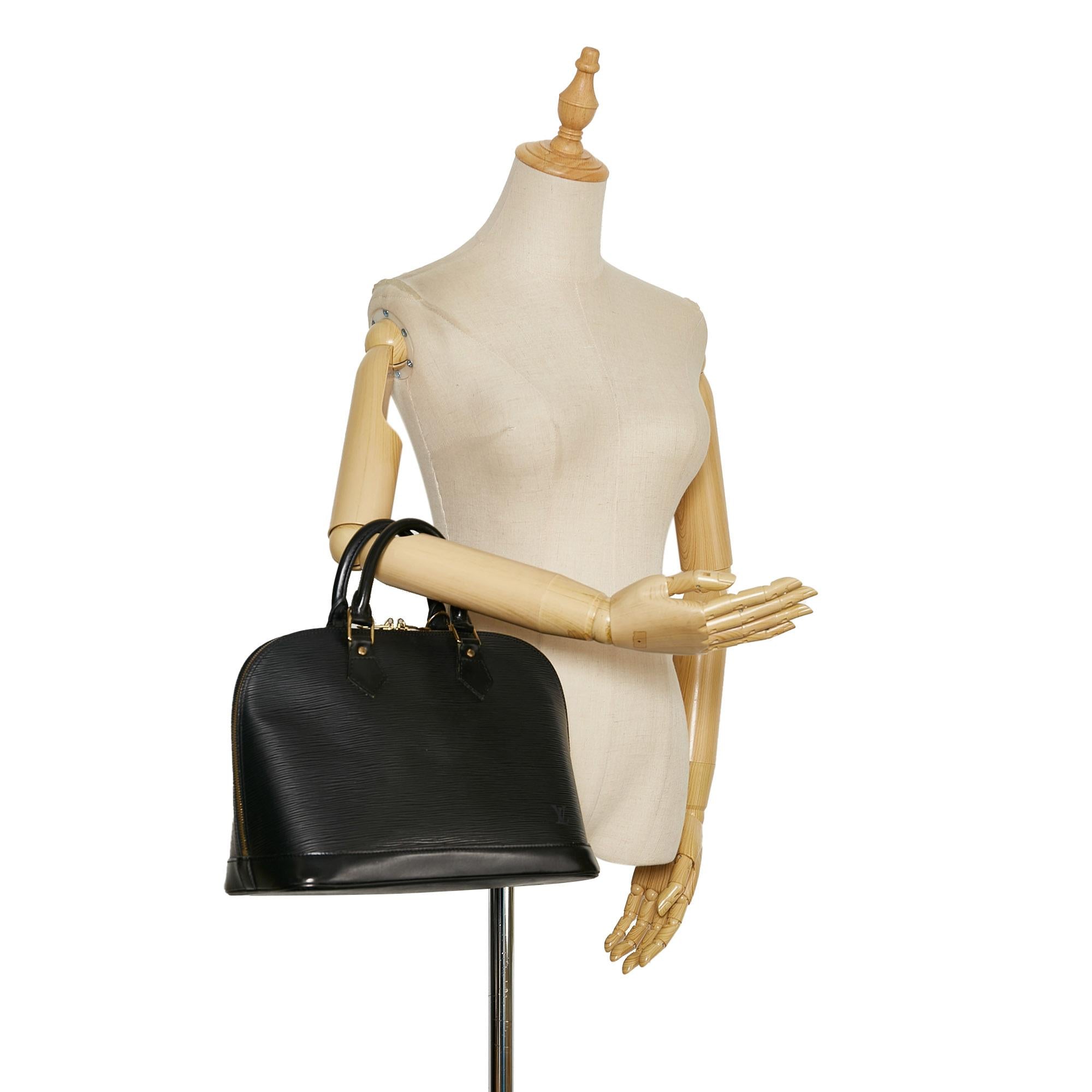 Louis Vuitton Epi Alma GM (SHG-37026)