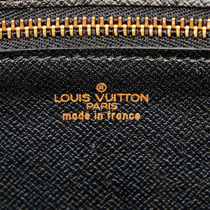 Louis Vuitton Epi Art Deco Clutch (SHG-27984) – LuxeDH