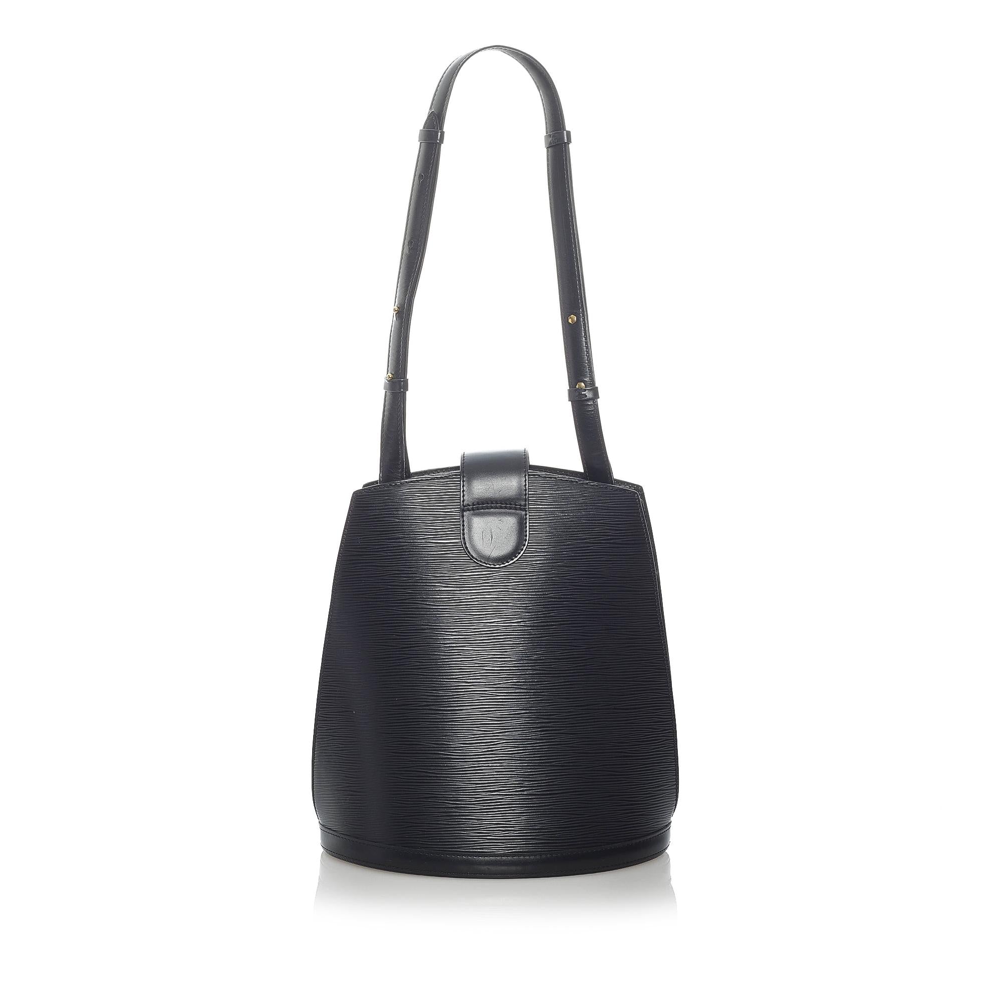 Louis Vuitton Epi Cluny (SHG-31890)