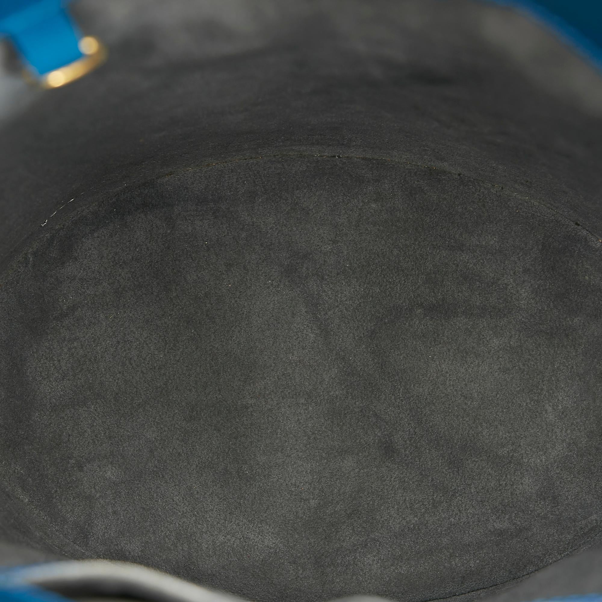 Louis Vuitton Epi Cluny (SHG-37964)