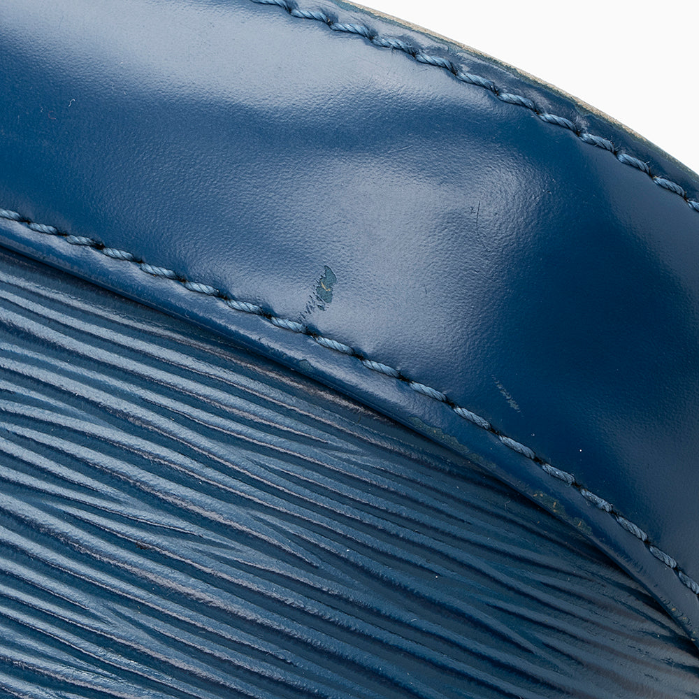 Louis Vuitton Epi Leather Alma PM Satchel (SHF-19185)