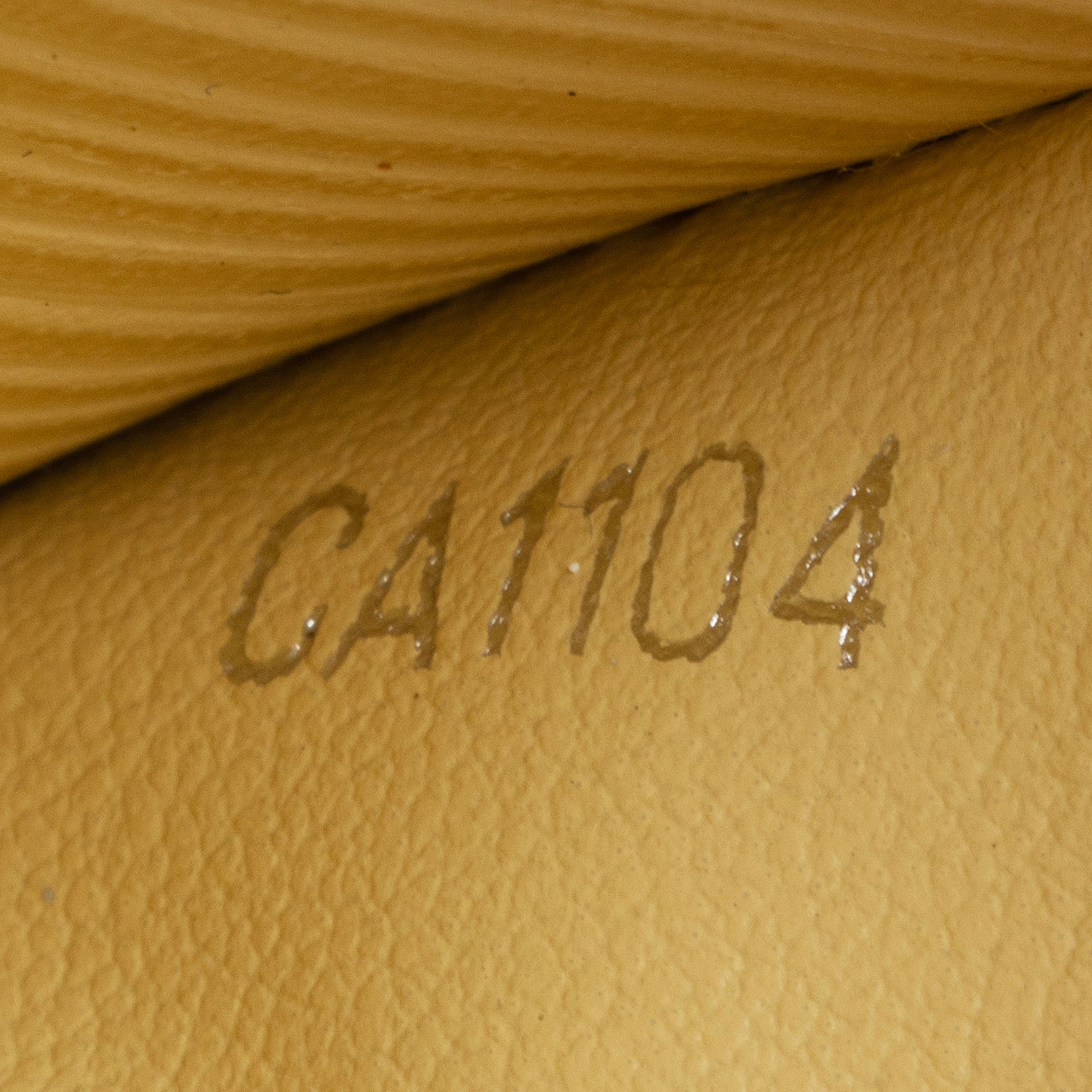 Louis Vuitton Epi Leather Sarah Wallet (SHF-23839)