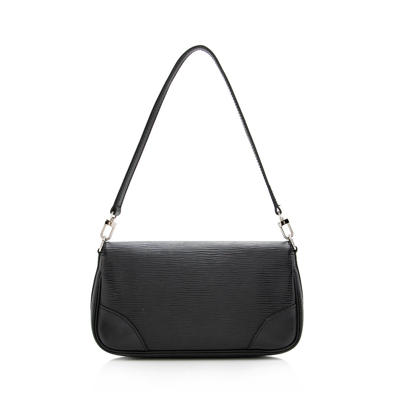 small black louis vuitton handbag