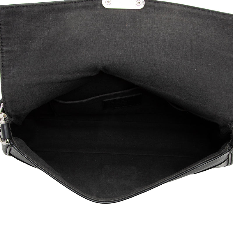 Louis Vuitton Epi Segur Pochette Shoulder Bag (SHF-17720)