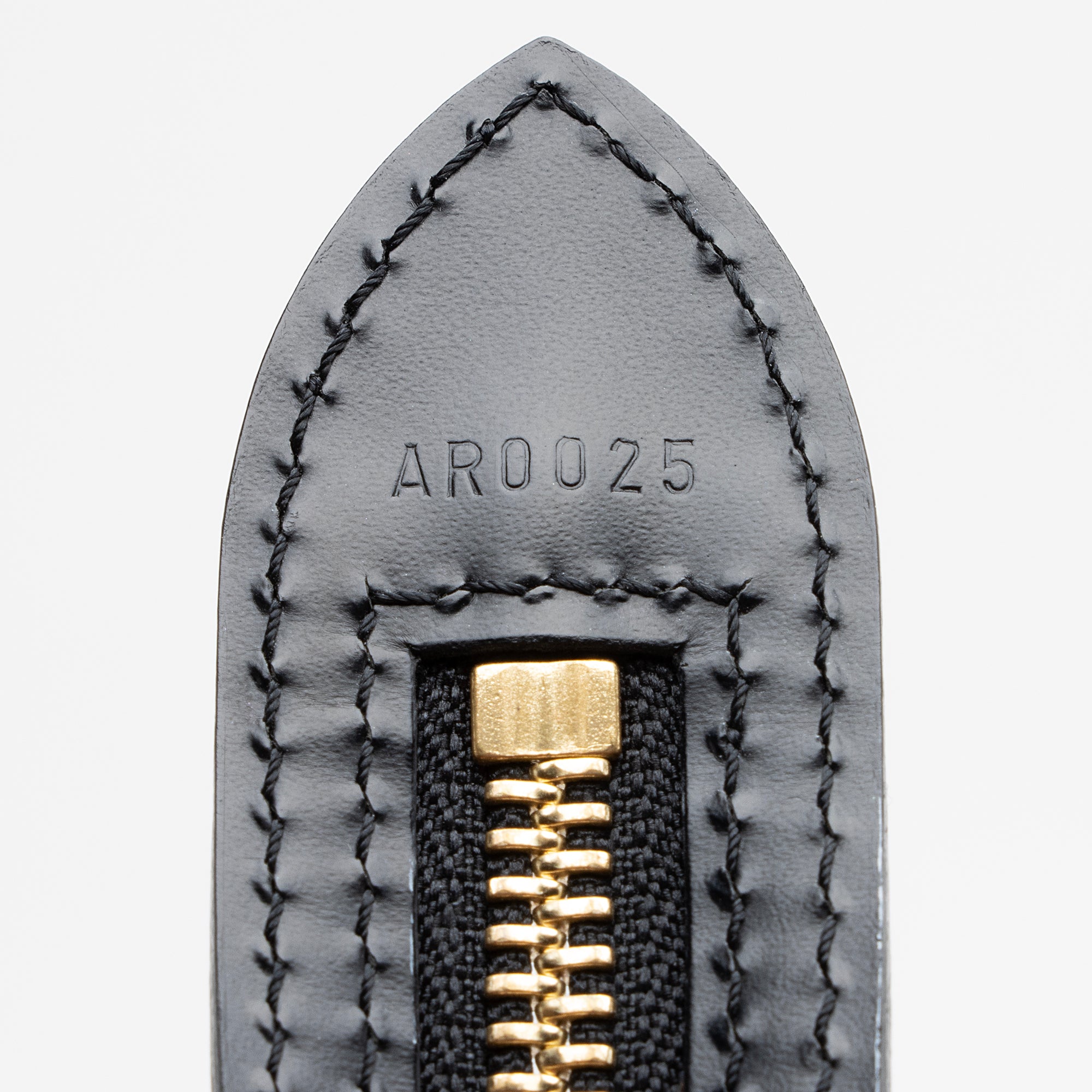 Louis Vuitton Epi Leather St. Jacques PM Shoulder Bag (SHF-wpcNs3)