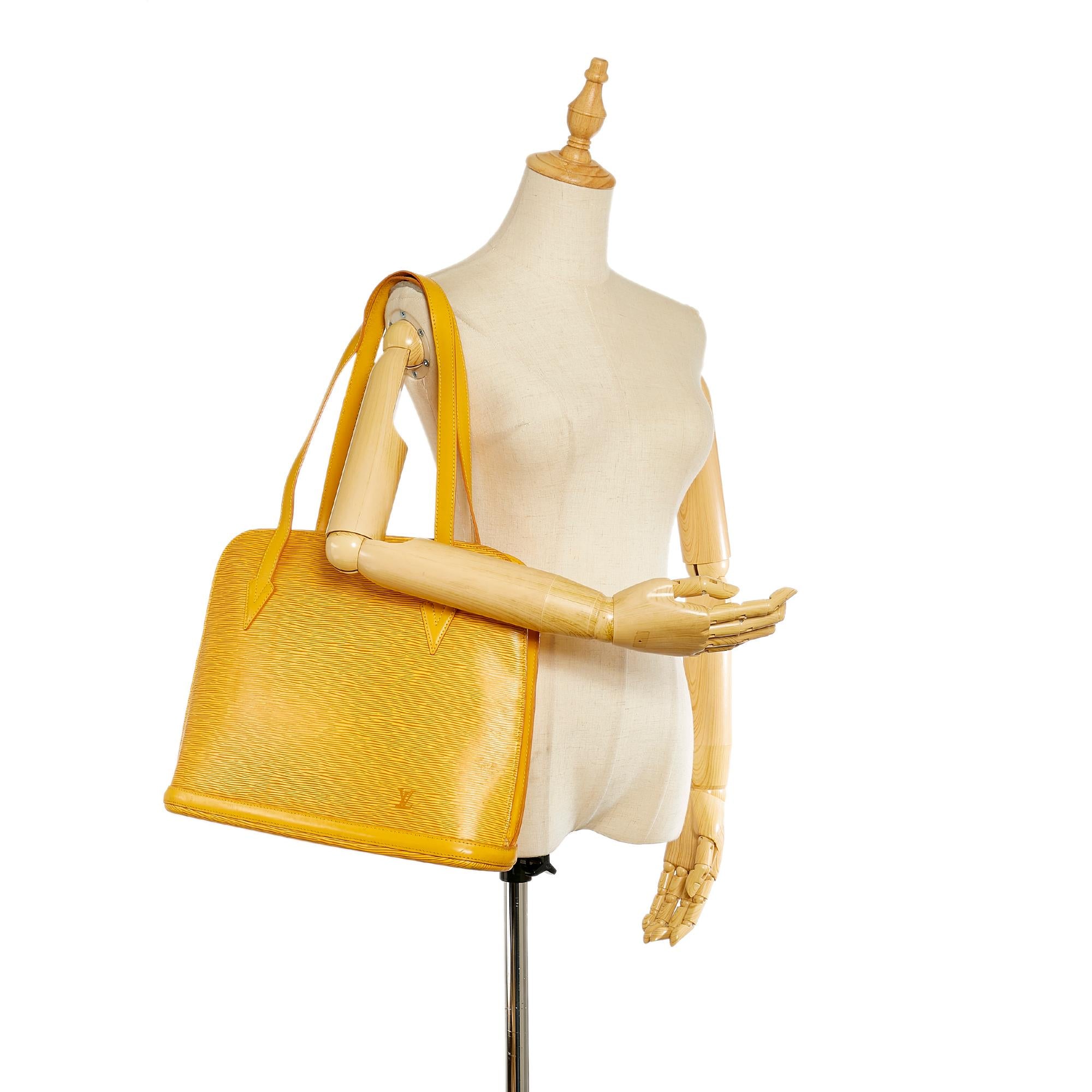 Louis Vuitton Epi Lussac (SHG-26176)