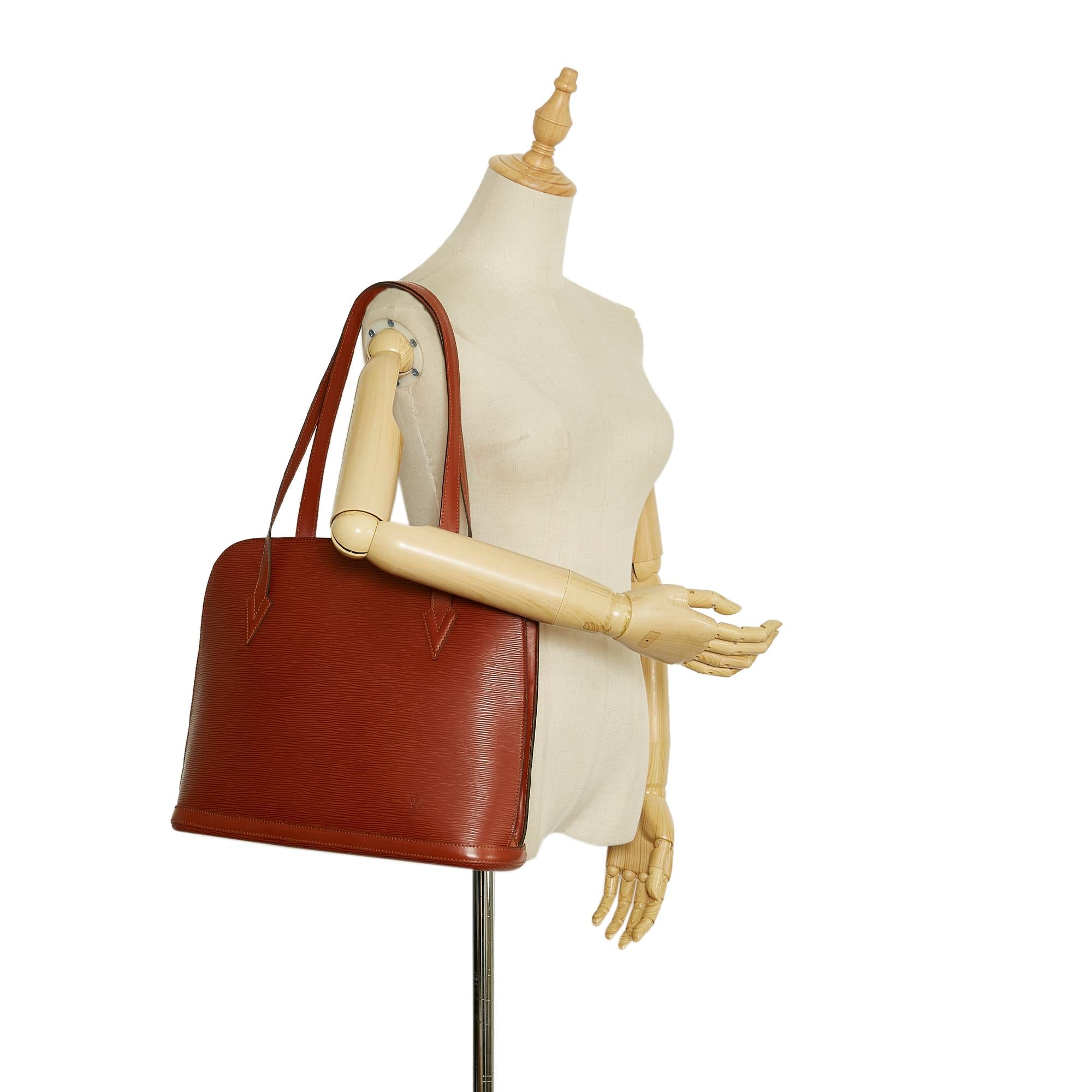 Louis Vuitton Epi Lussac (SHG-37963)