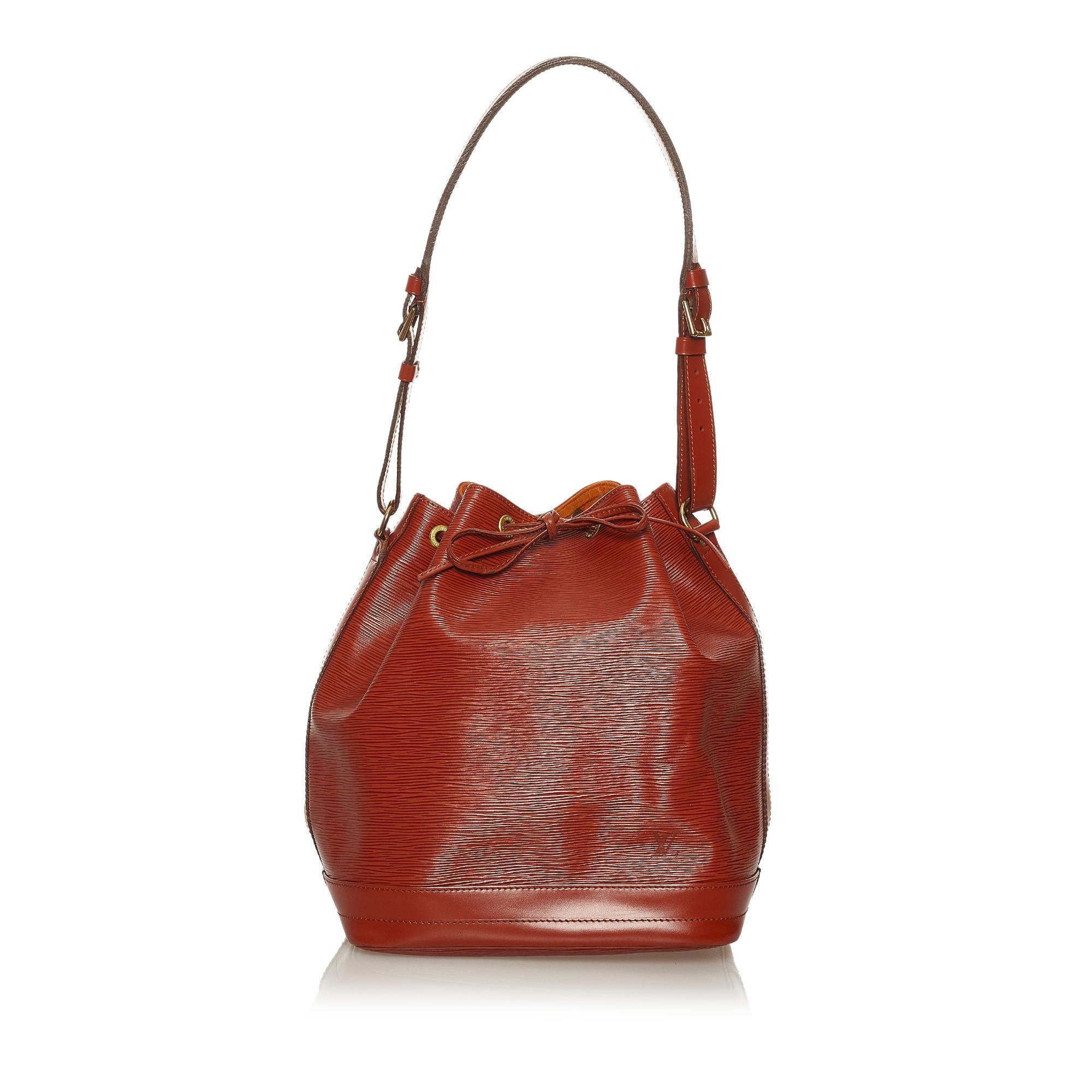 Louis Vuitton Epi Noe (SHG-29125)