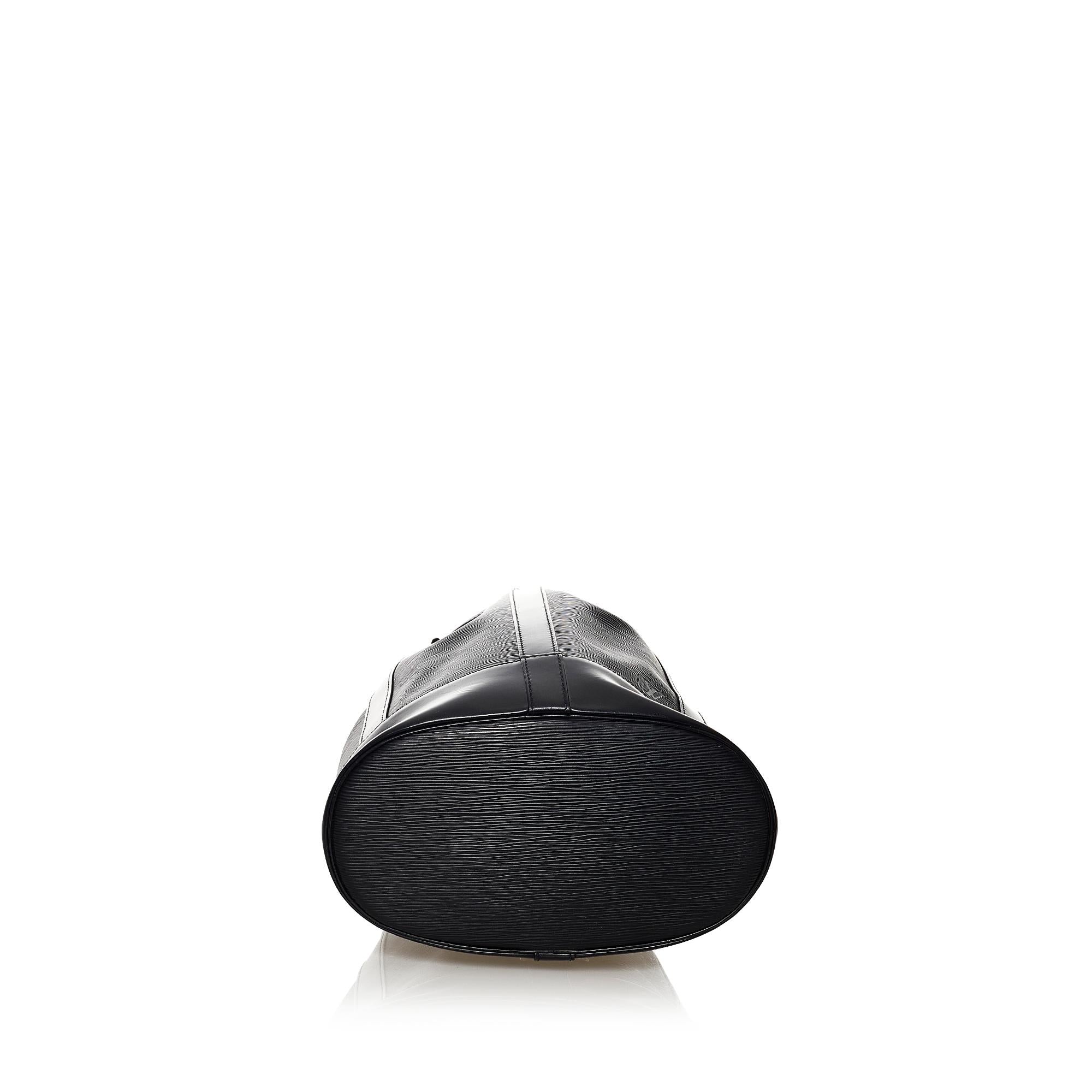 Louis Vuitton Epi Randonnee PM (SHG-31463)