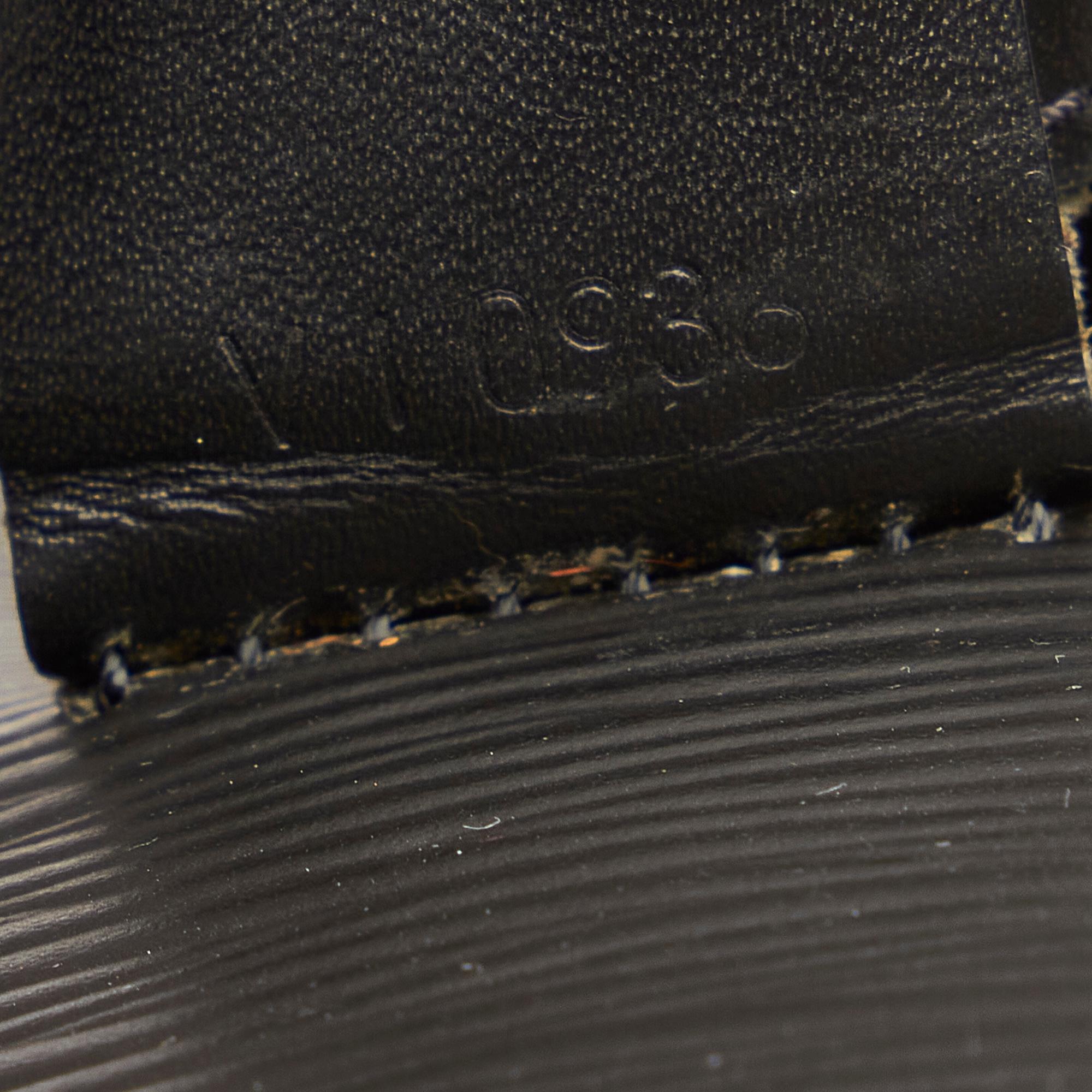 Louis Vuitton Epi Sac A Dos (SHG-25624)