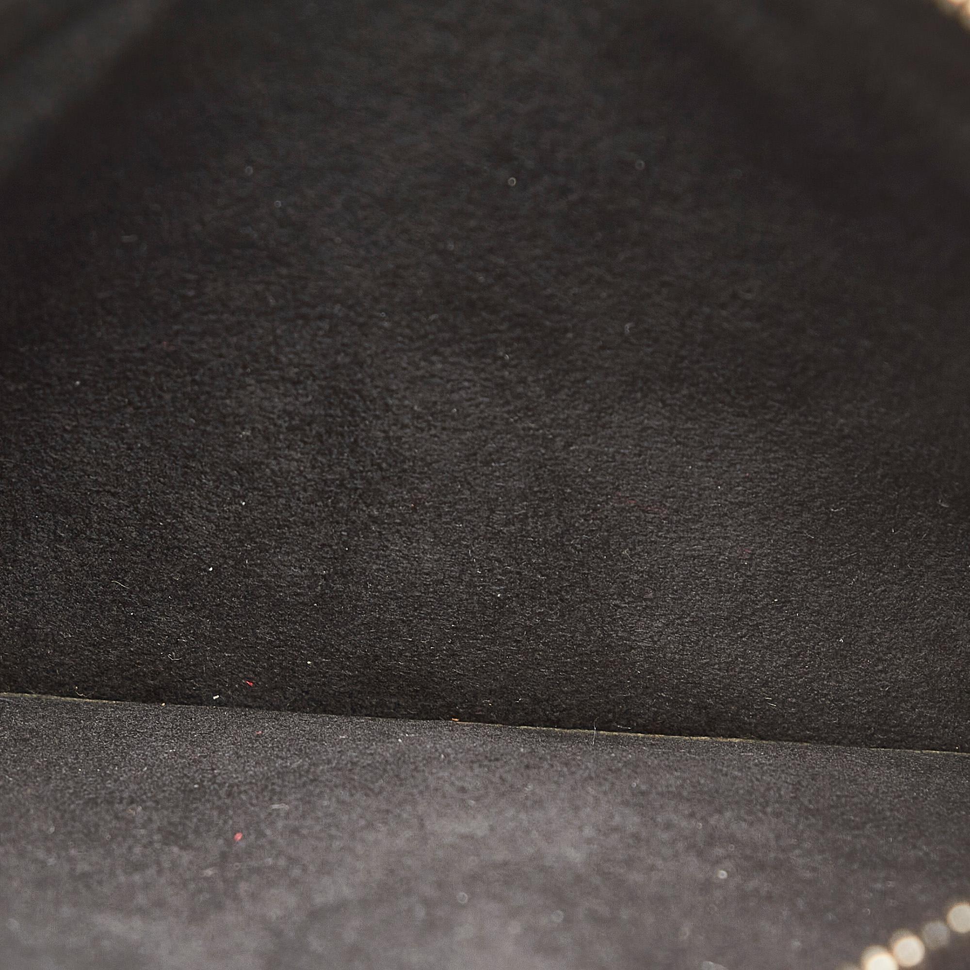 Louis Vuitton Epi Sac A Dos (SHG-25624)