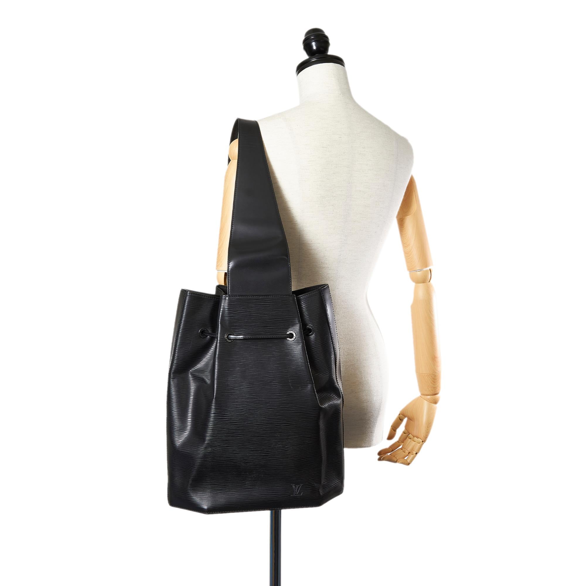 Louis Vuitton Epi Sac A Dos (SHG-25624)