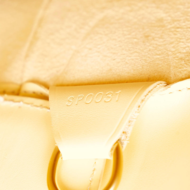 Louis Vuitton pre-owned Épi Sac Verseau shoulder bag Braun