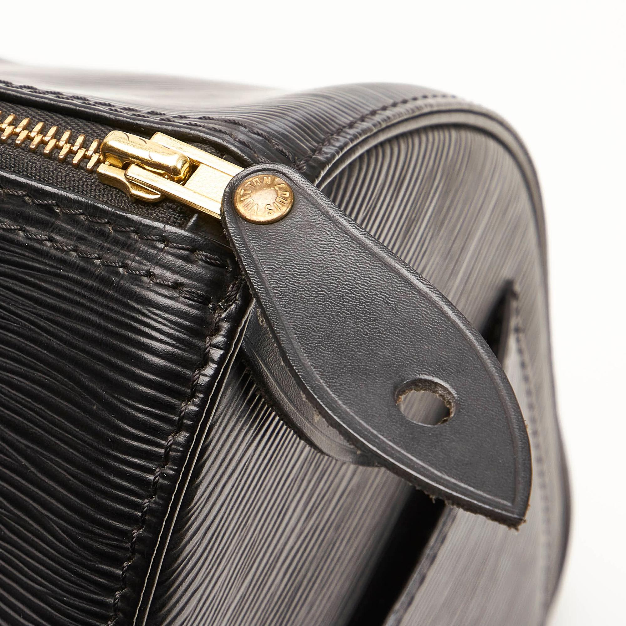 Louis Vuitton Epi Speedy 30 (SHG-29109)