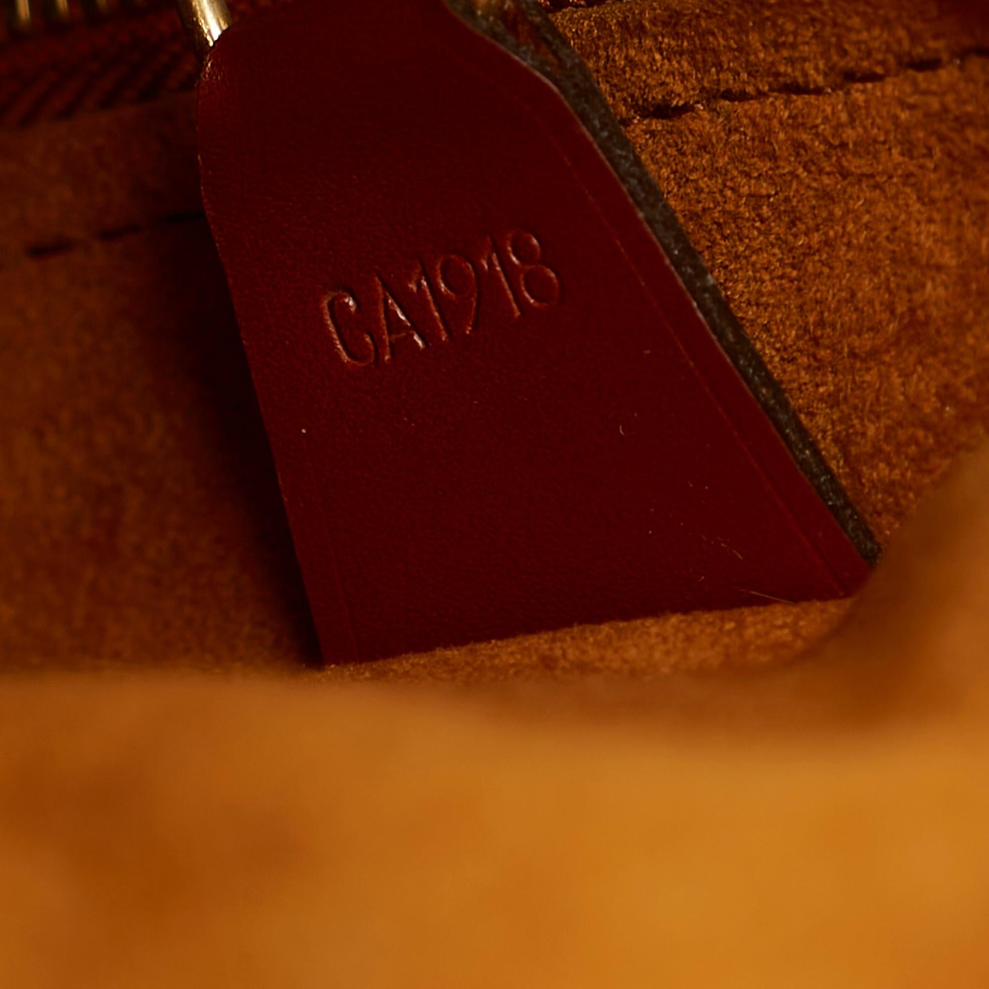 Louis Vuitton Epi Voltaire (SHG-26490)