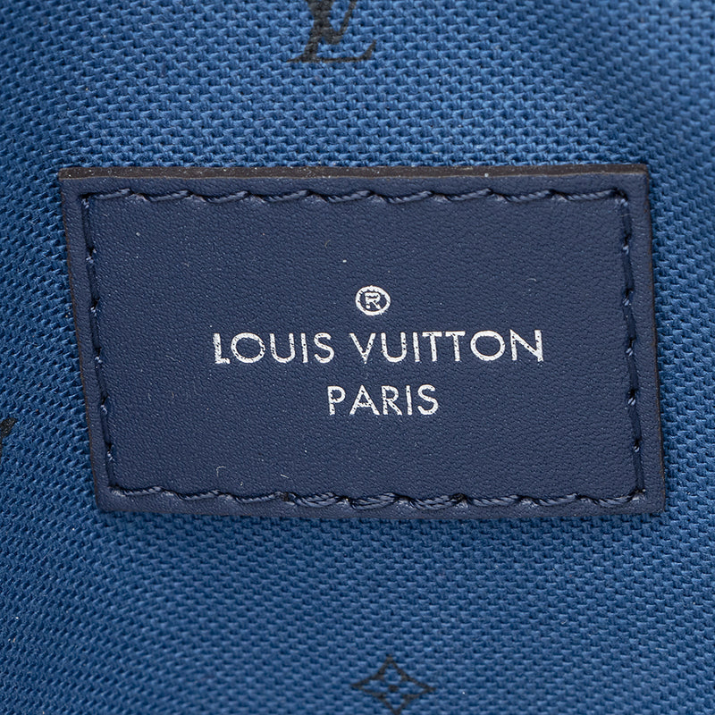 Louis Vuitton Giant Monogram Canvas Escale Speedy Bandouliere 30 Satch –  LuxeDH