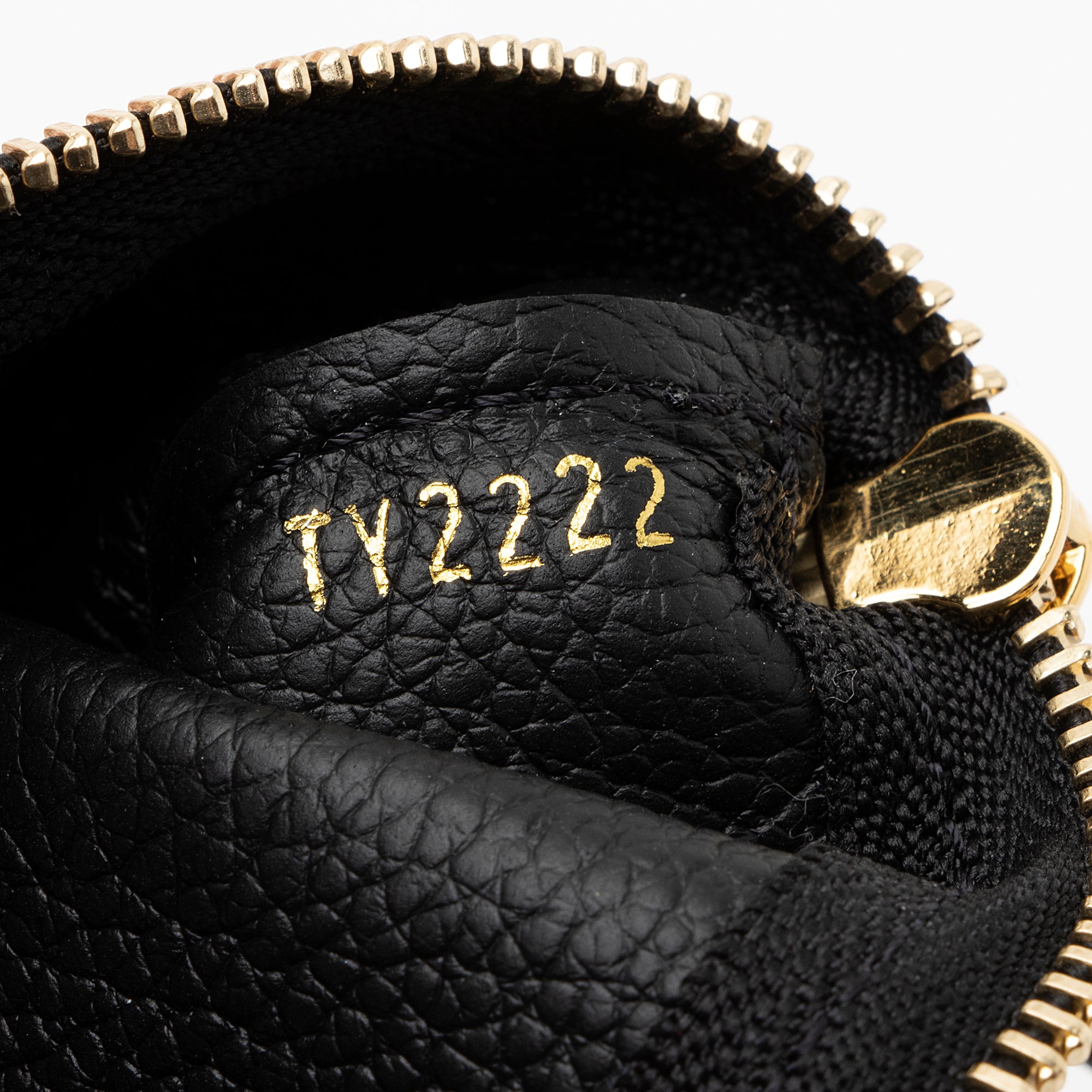 Louis Vuitton Giant Monogram Empreinte Key Pouch (SHF-Uvim0S)