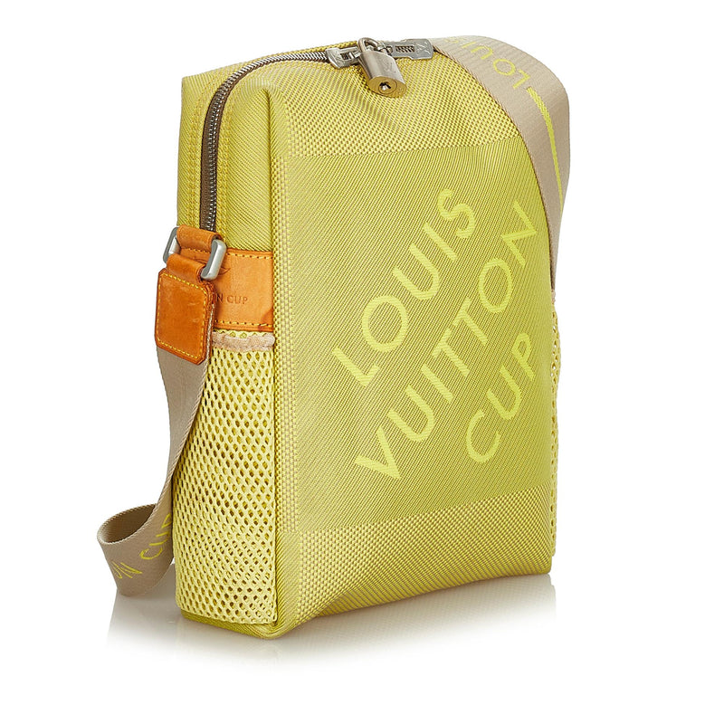 Louis Vuitton LV Cup Weatherly Crossbody Bag (SHG-31831)