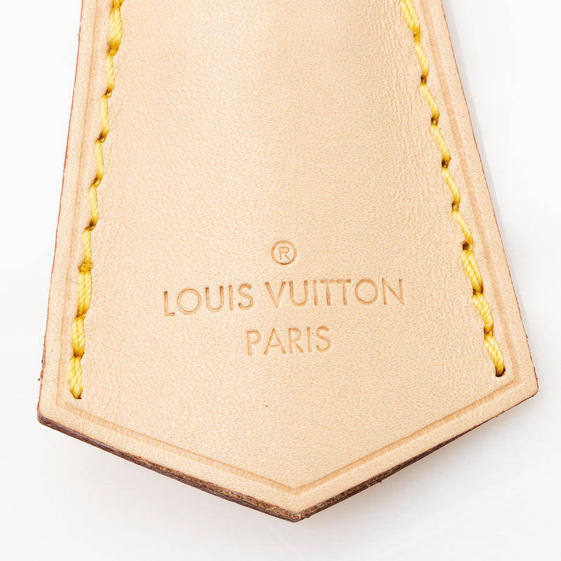 Louis Vuitton Leather Clochette (SHF-22289)