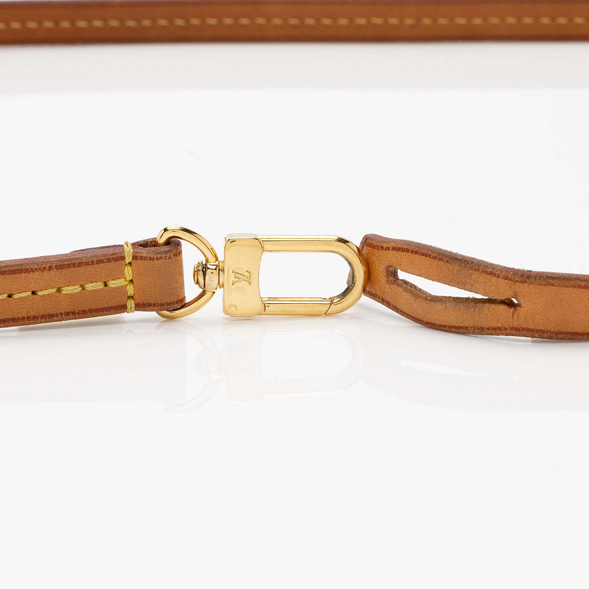 Louis Vuitton Leather Shoulder Strap (SHF-36qb7A)