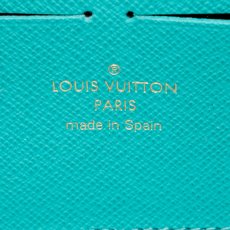 Louis Vuitton Limited Edition Monogram Canvas V Zippy Wallet (SHF-1792 –  LuxeDH