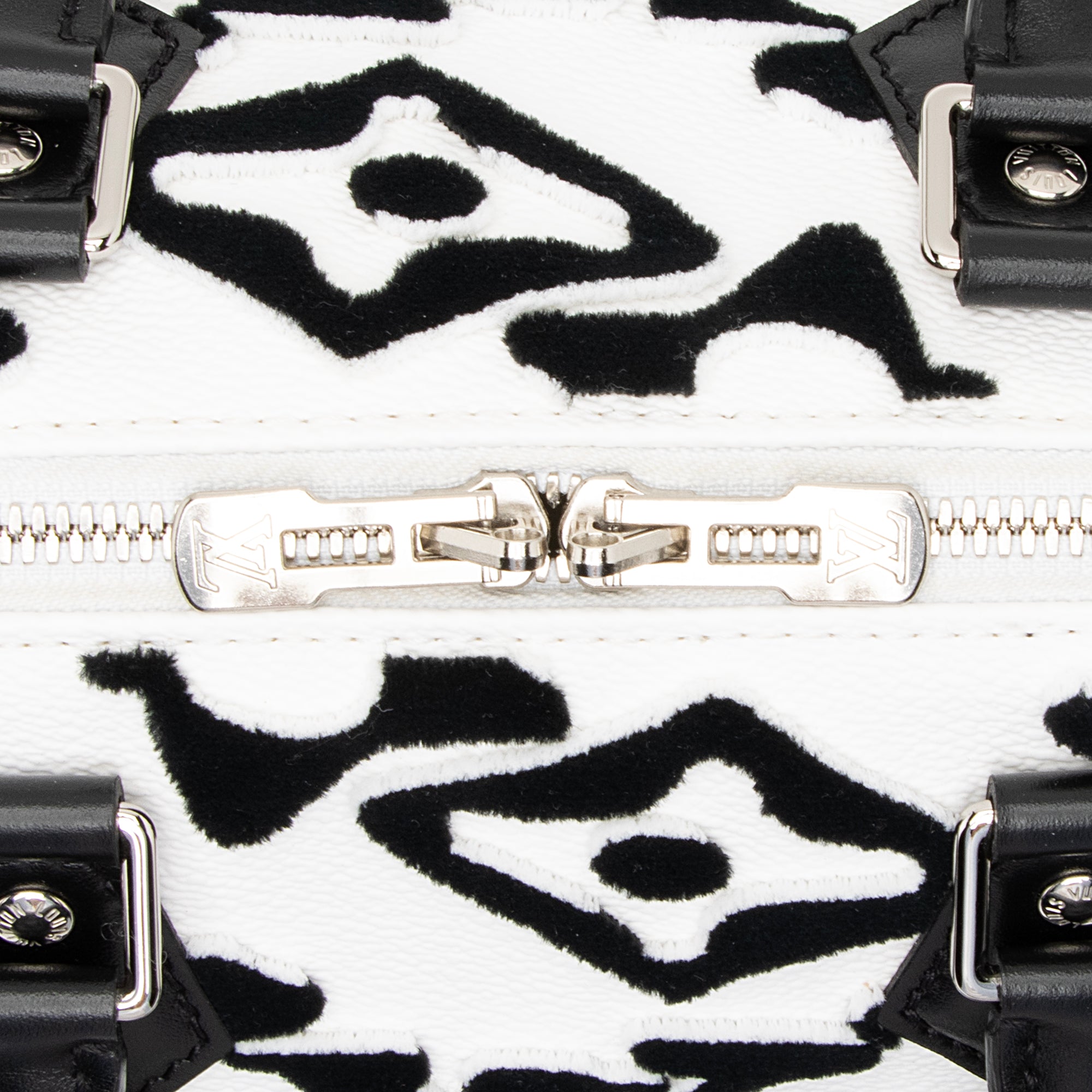 Louis Vuitton Limited Edition Tufted Monogram Canvas Urs Fischer Speedy Bandouliere 25 Satchel (SHF-23866)