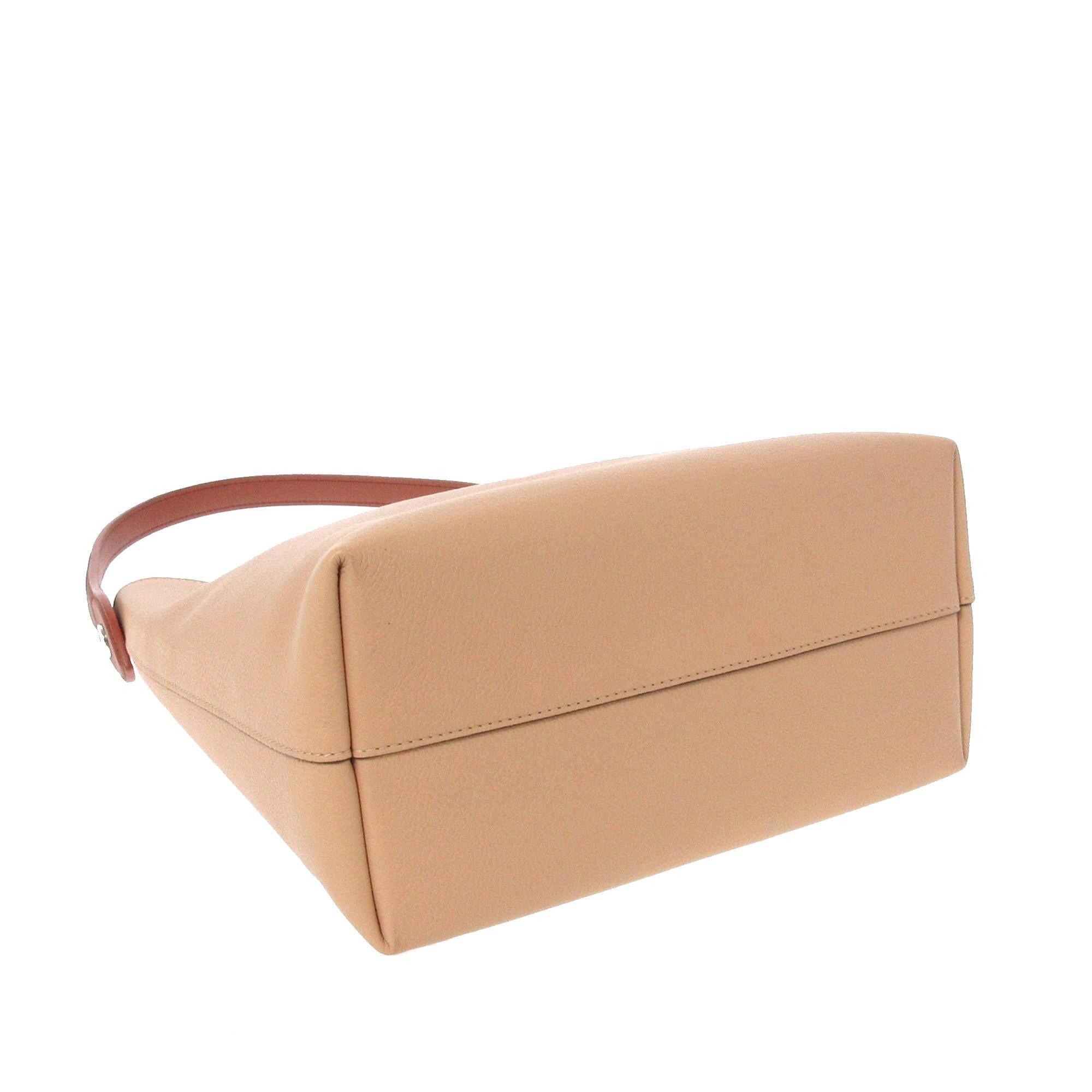 Louis Vuitton Lockme Hobo (SHG-32258)