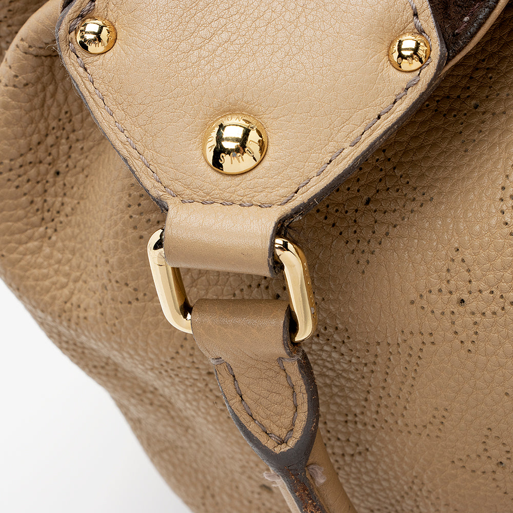 Louis Vuitton Mahina Leather L Hobo (SHF-20688)