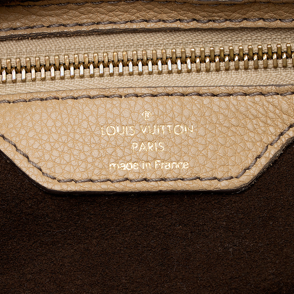 Louis Vuitton Mahina Leather L Hobo (SHF-20688)