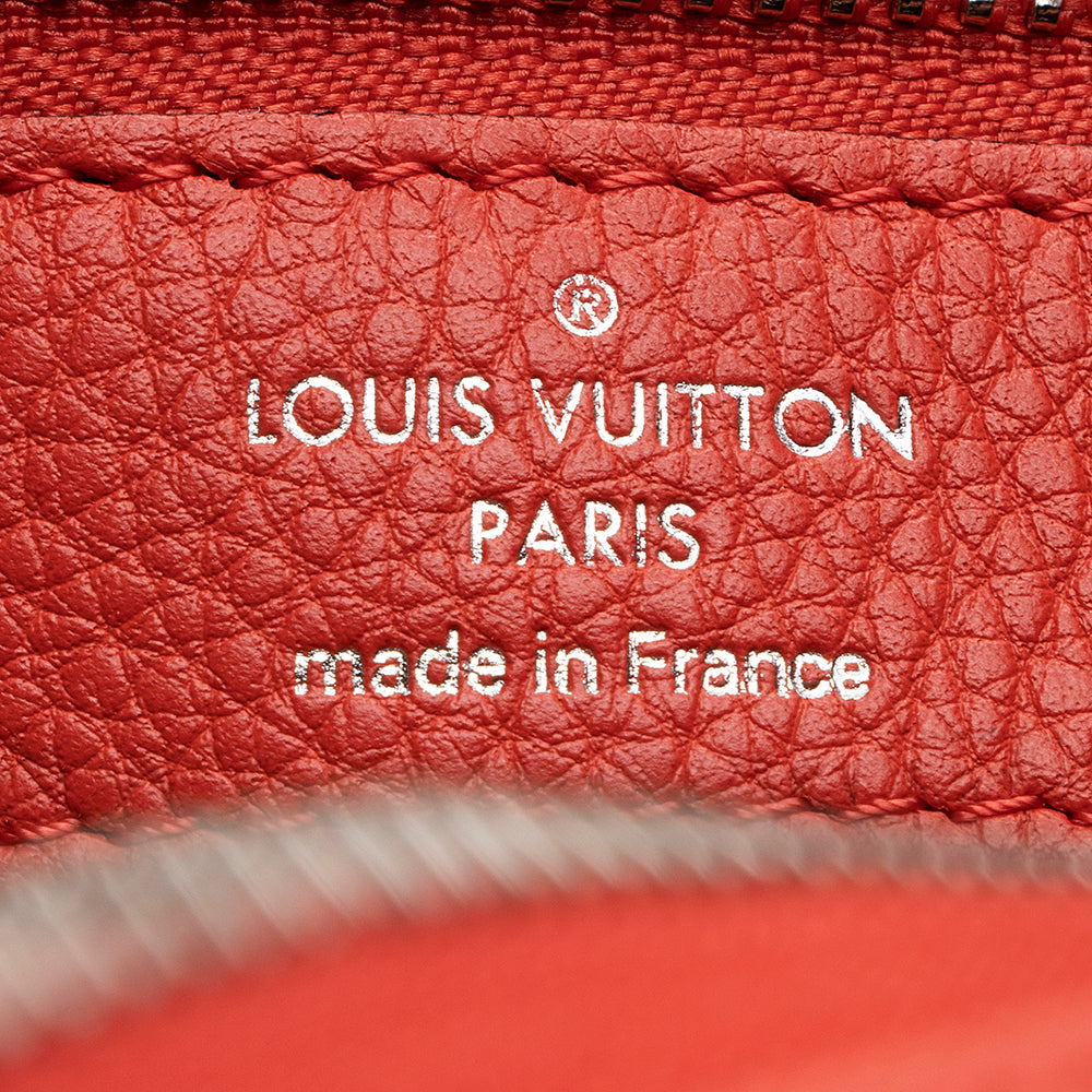 Louis Vuitton Mahina Leather Selene MM Shoulder Bag (SHF-22122)