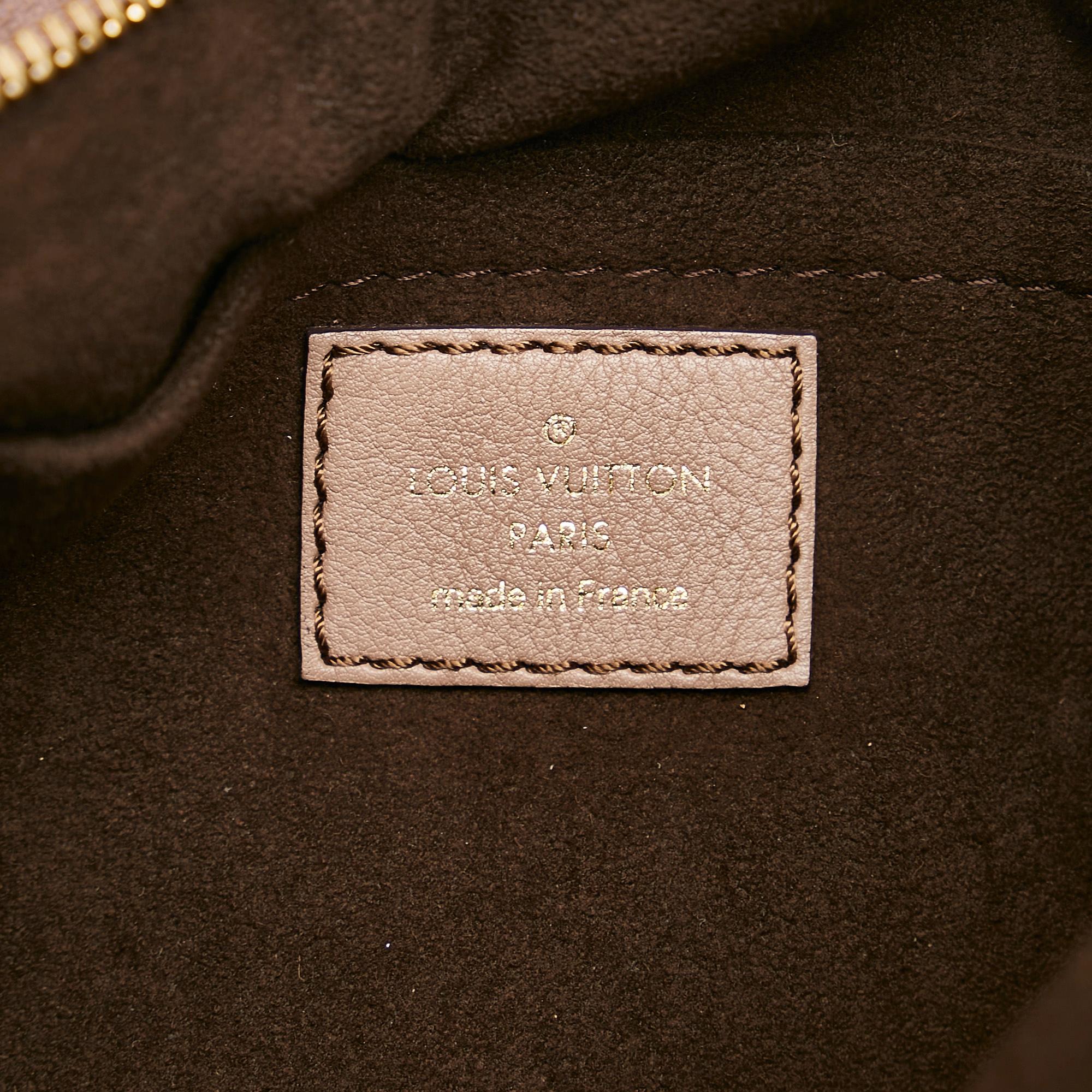 Louis Vuitton Mahina XL Hobo (SHG-36275)