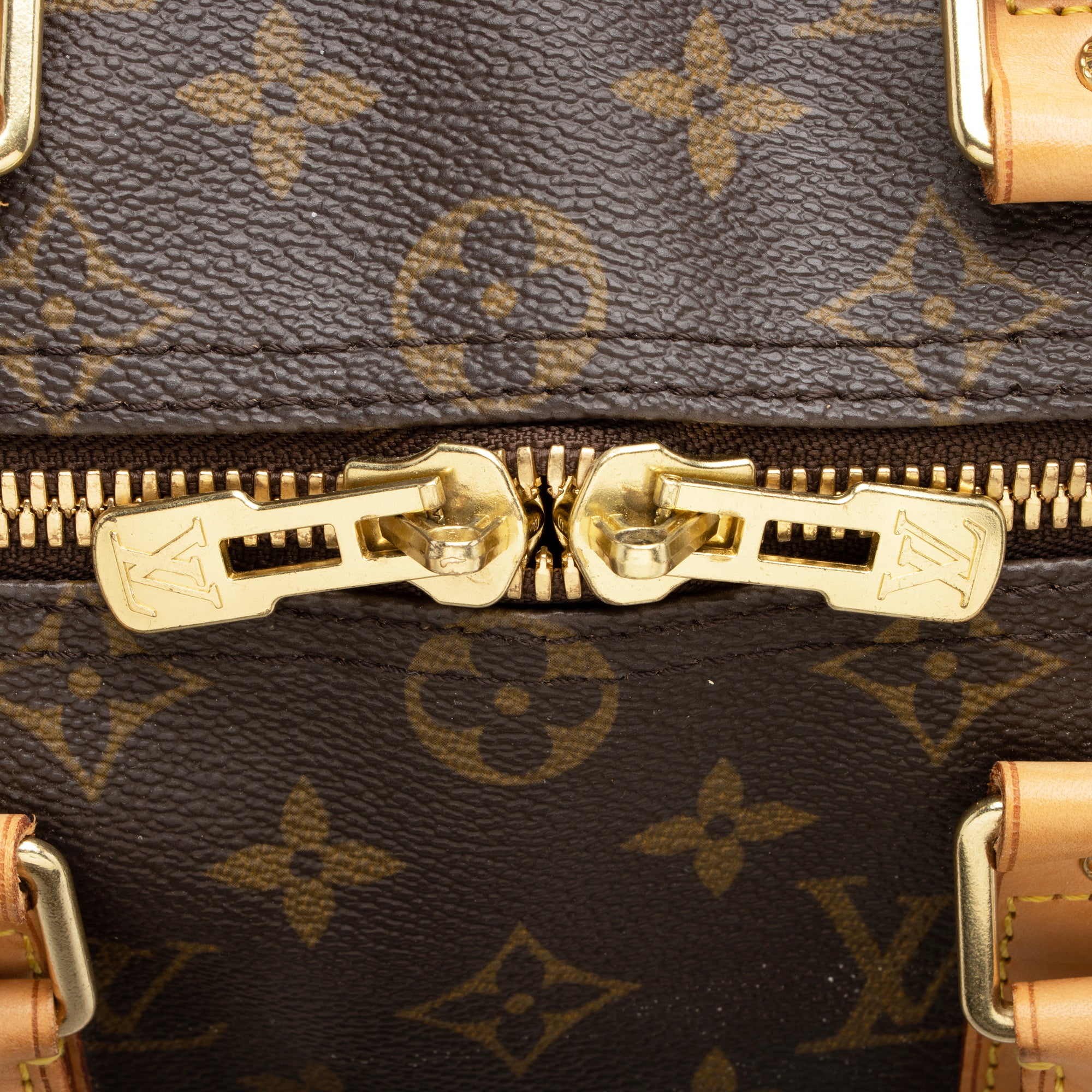 Louis Vuitton Monogram Canvas Keepall 45 Duffle Bag (SHF-23448)