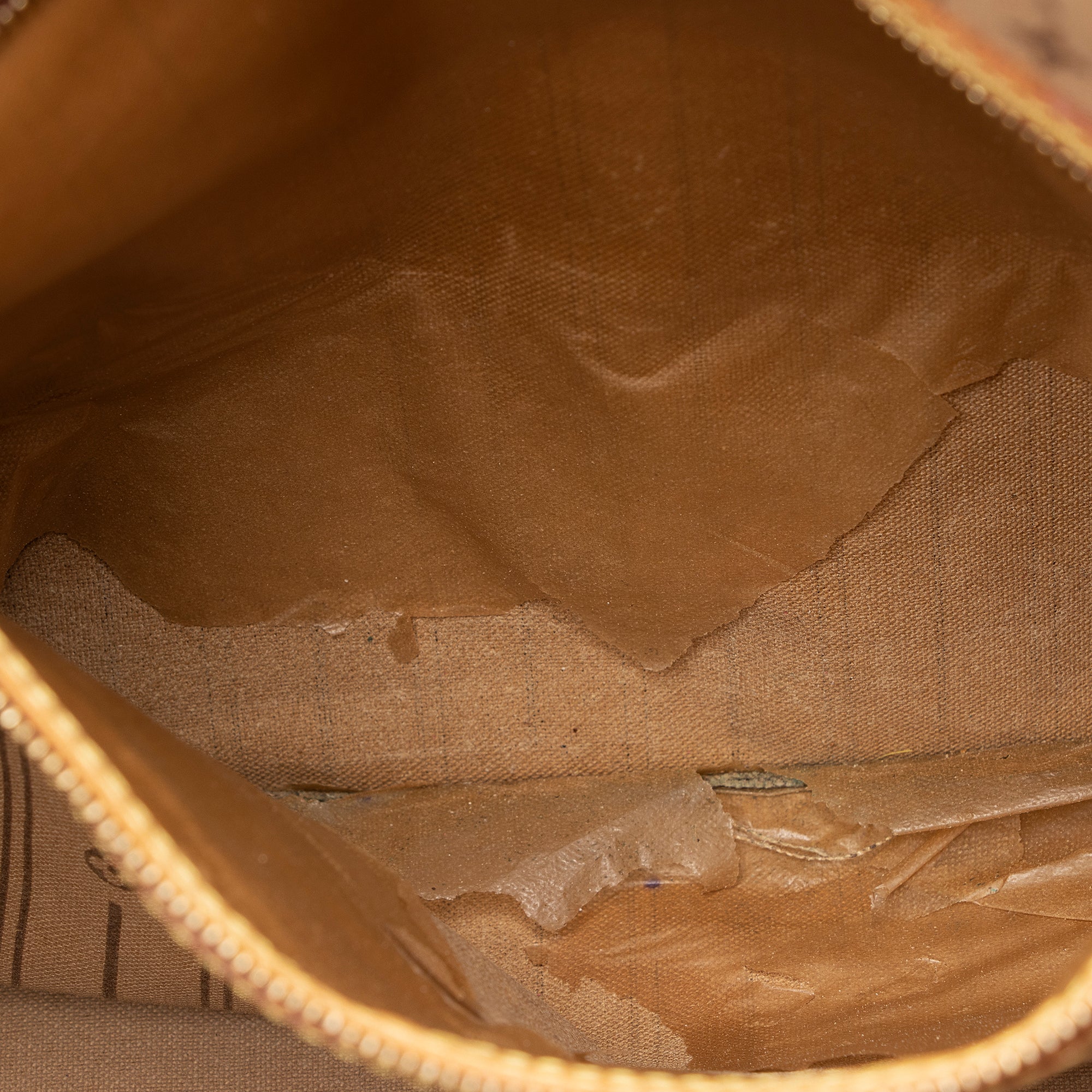 Louis Vuitton Monogram Canvas Neverfull GM Tote (SHF-22159)