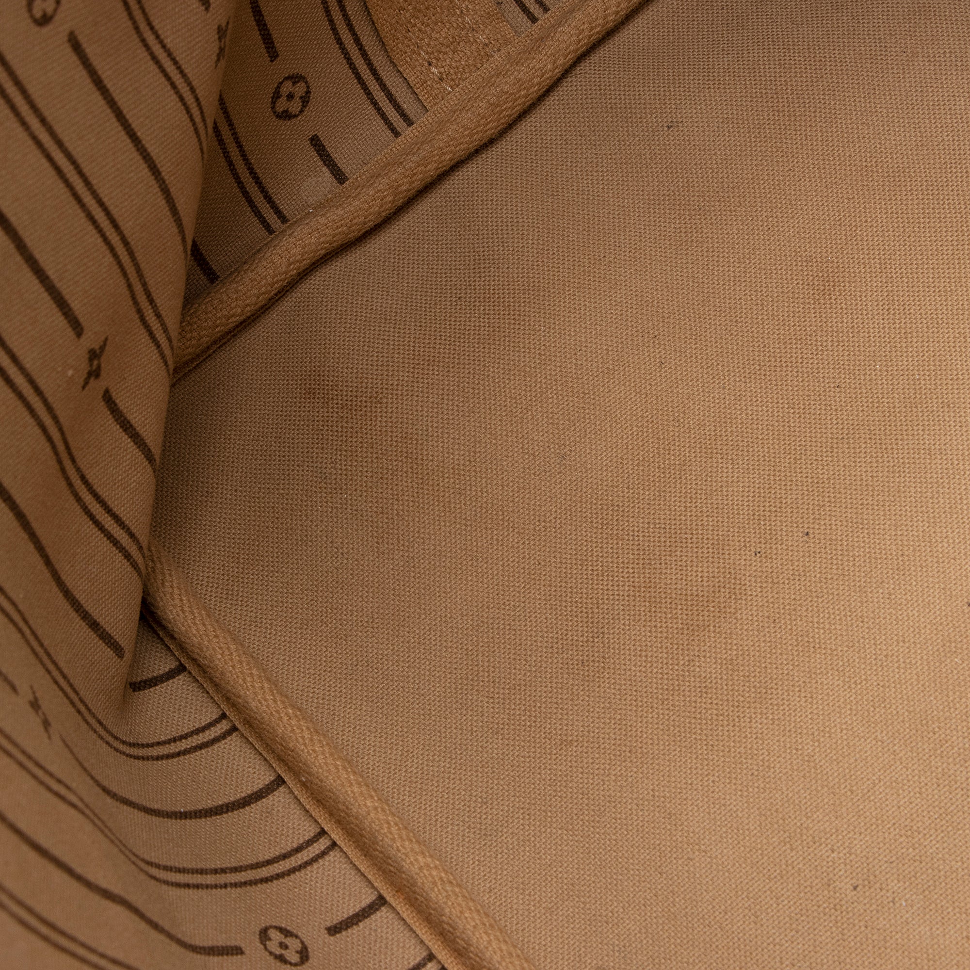 Louis Vuitton Monogram Canvas Neverfull GM Tote (SHF-22159)