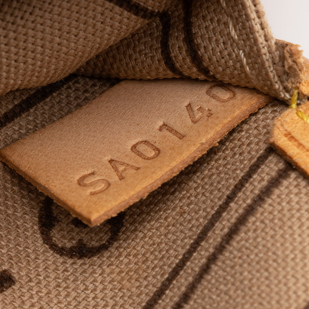 Louis Vuitton Monogram Canvas Neverfull MM Tote (SHF-19642)