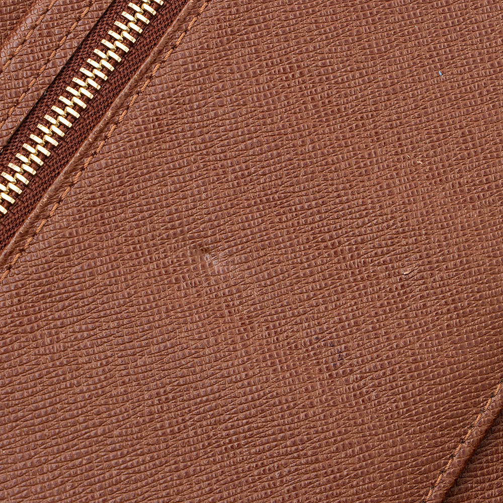 Louis Vuitton Monogram Canvas Passport Wallet (SHF-18693)