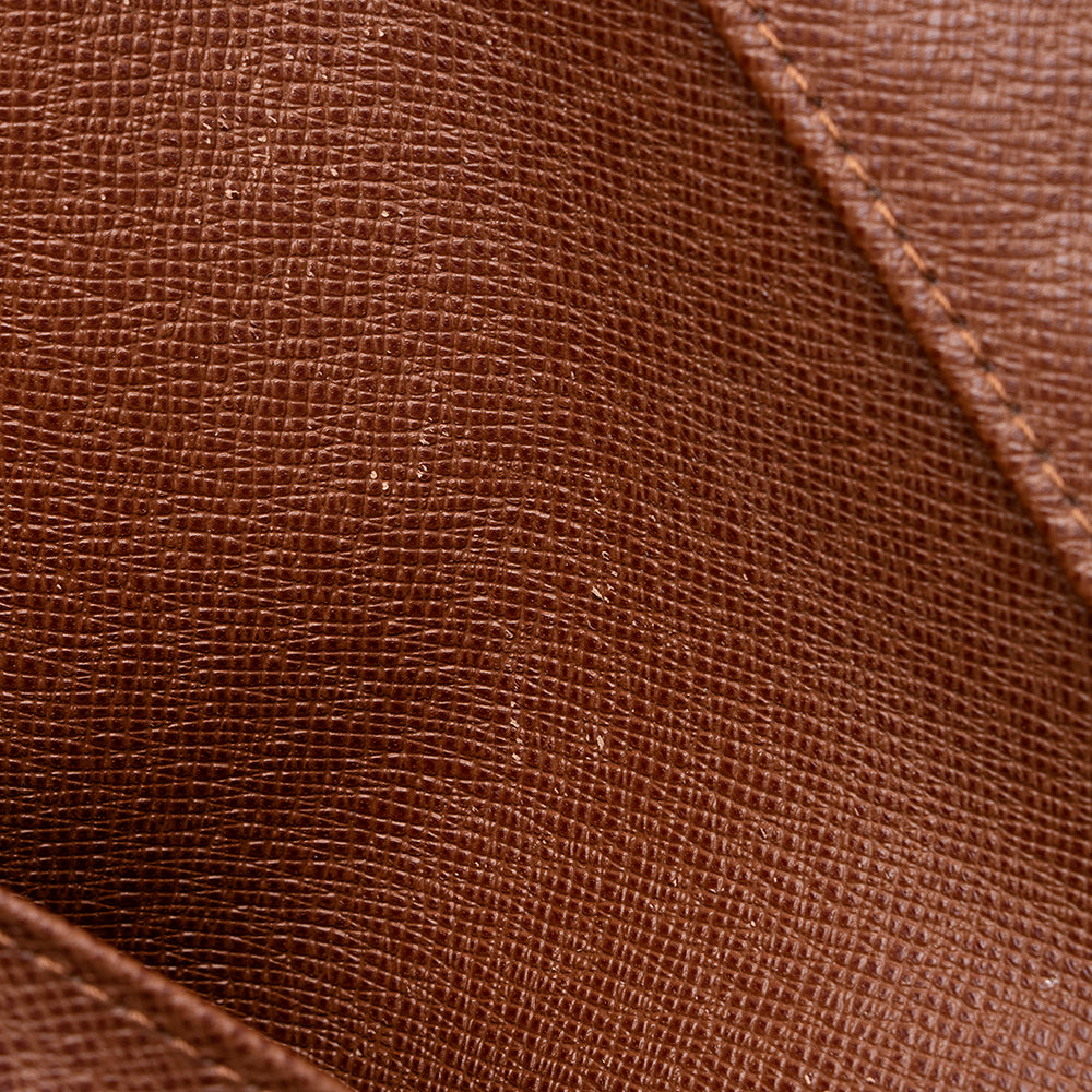 Louis Vuitton Monogram Canvas Passport Wallet (SHF-18693)