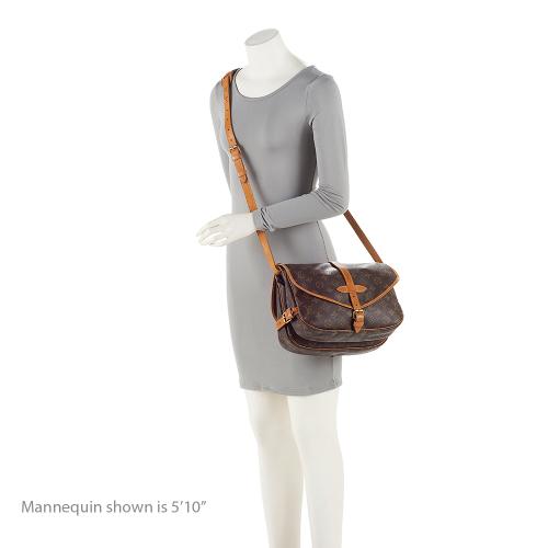 Louis Vuitton Vintage Monogram Canvas Saumur 30 Messenger Bag (SHF-20797)