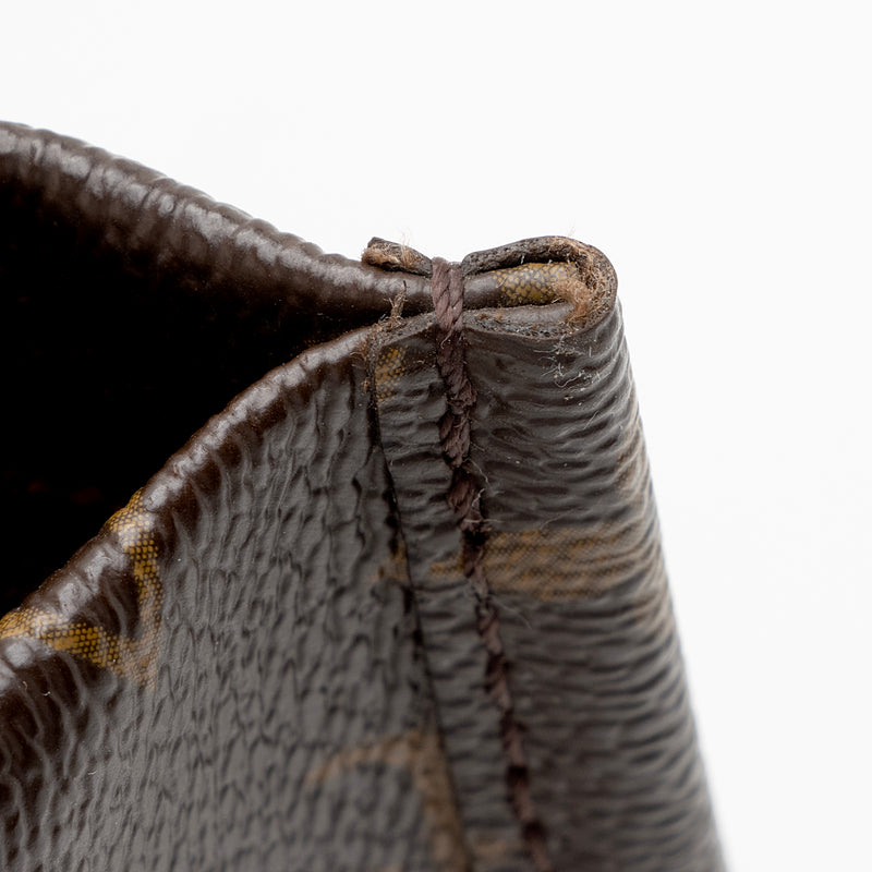 Louis Vuitton Monogram Canvas Shoe Pouch (SHF-22860) – LuxeDH