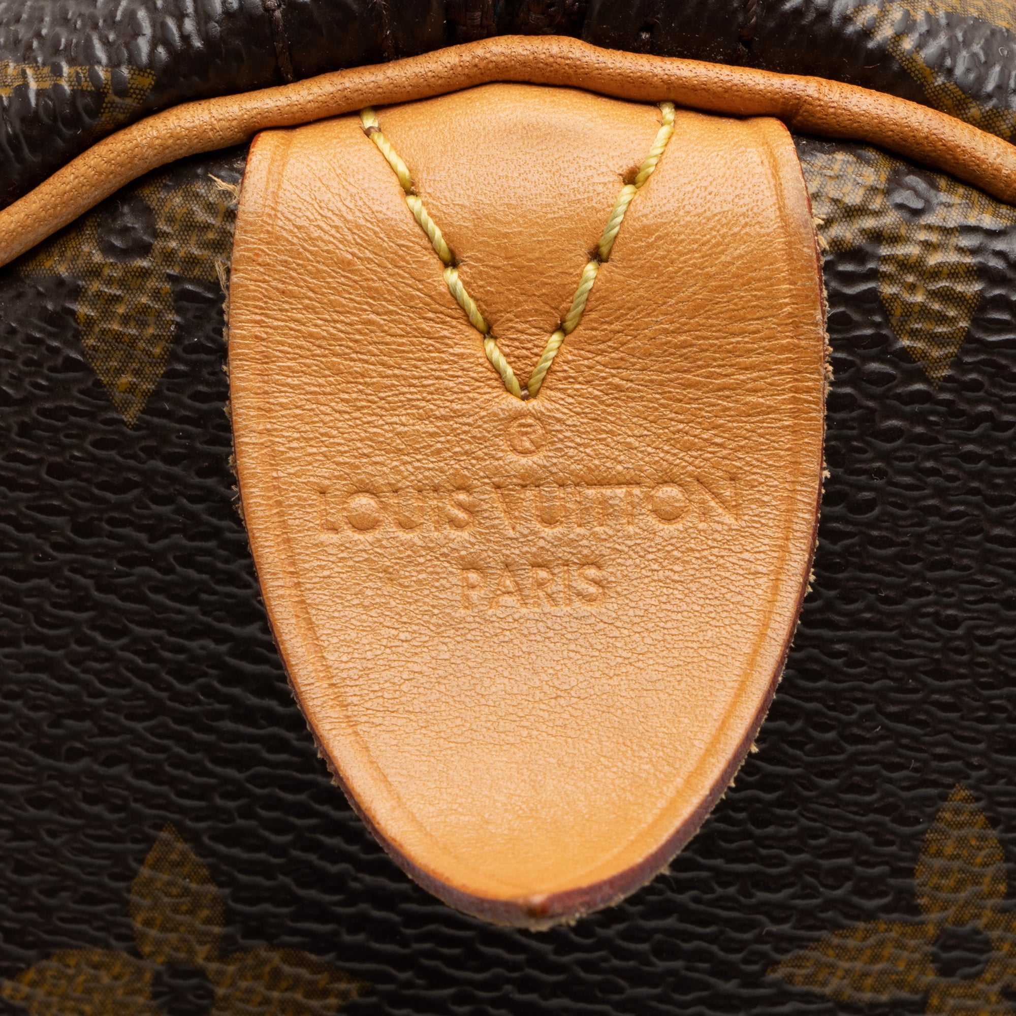 Louis Vuitton Monogram Canvas Speedy 40 Satchel (SHF-23442)
