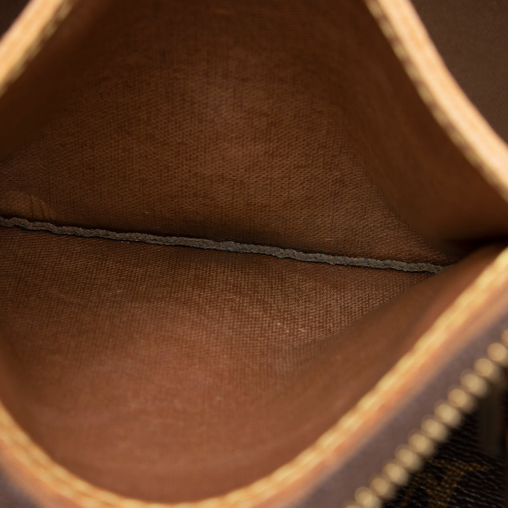 Louis Vuitton Monogram Canvas Speedy Bandouliere 30 Satchel (SHF-18685)