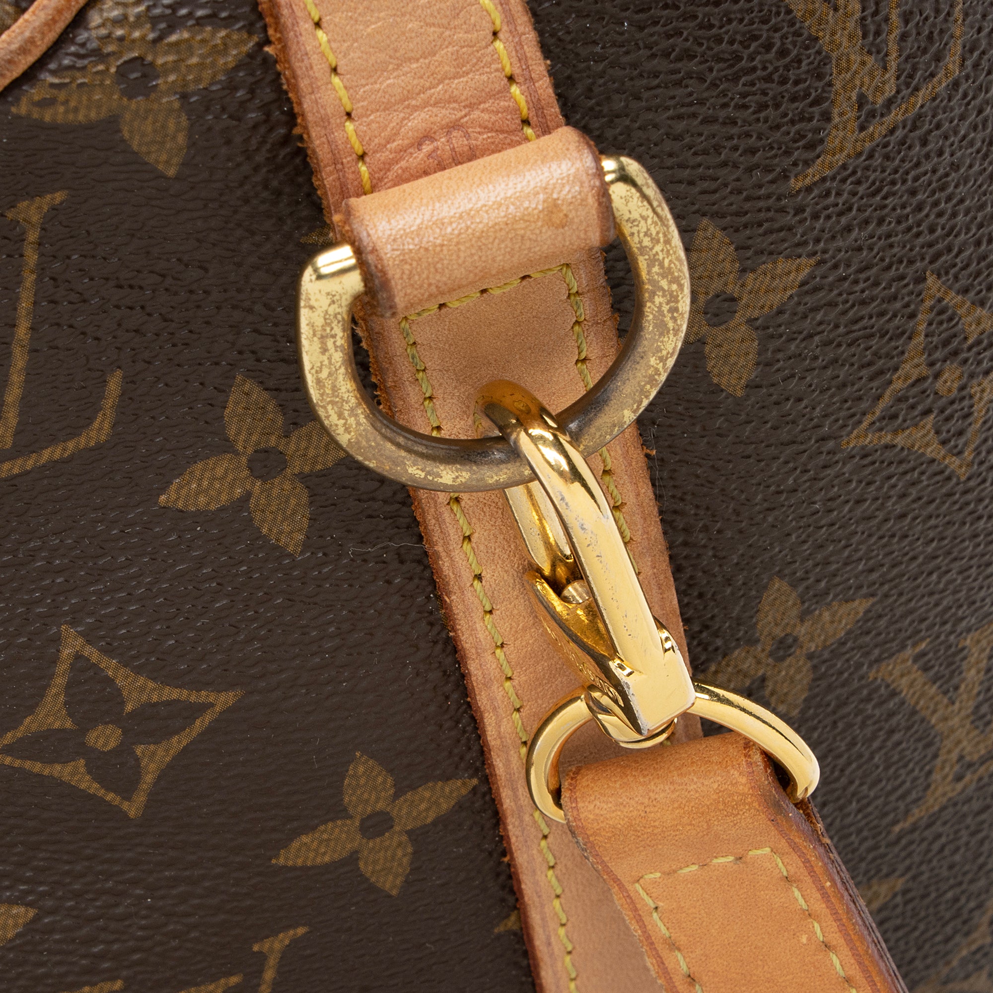 Louis Vuitton Monogram Canvas Speedy Bandouliere 30 Satchel (SHF-22714)