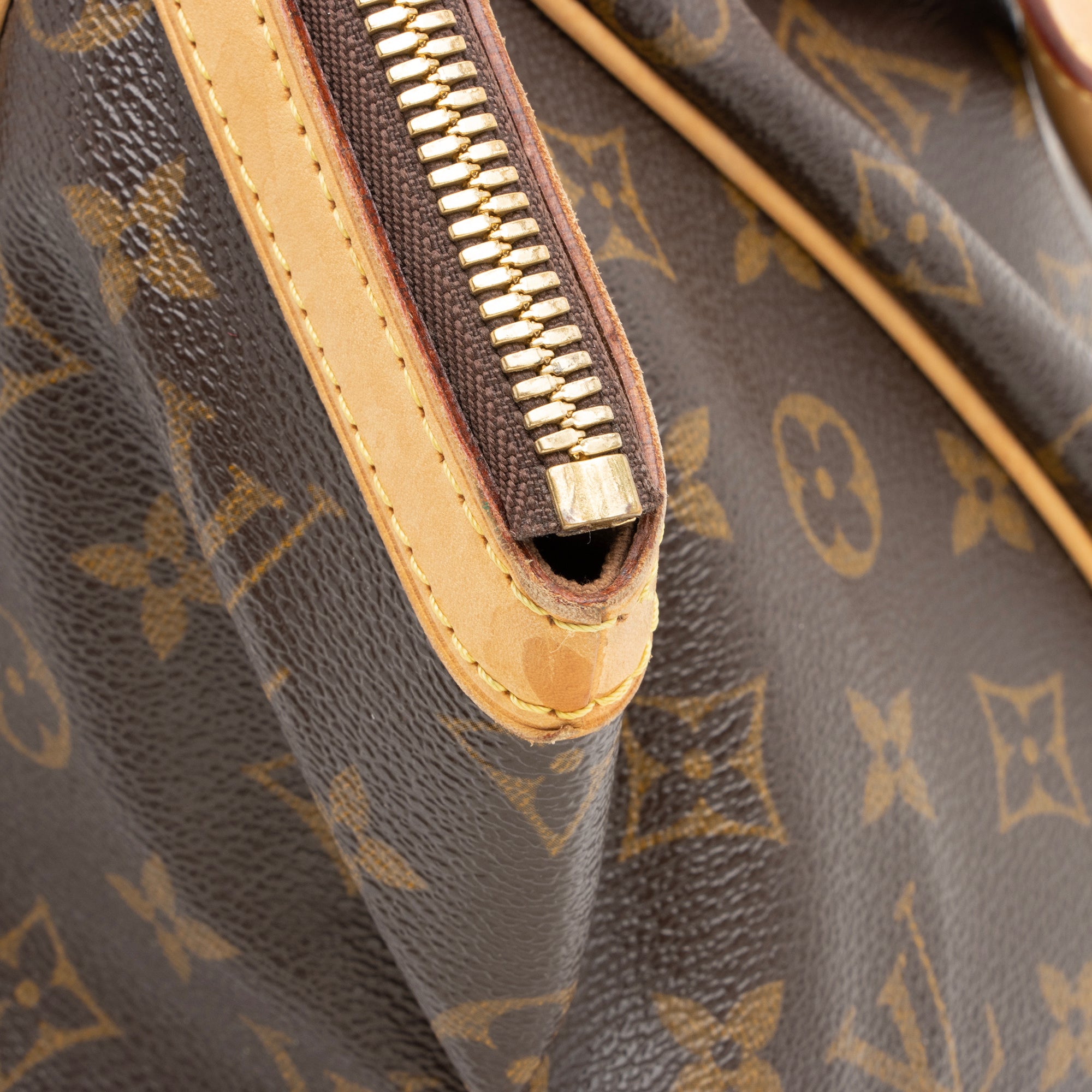 Louis Vuitton Monogram Canvas Tivoli GM Satchel (SHF-23552)