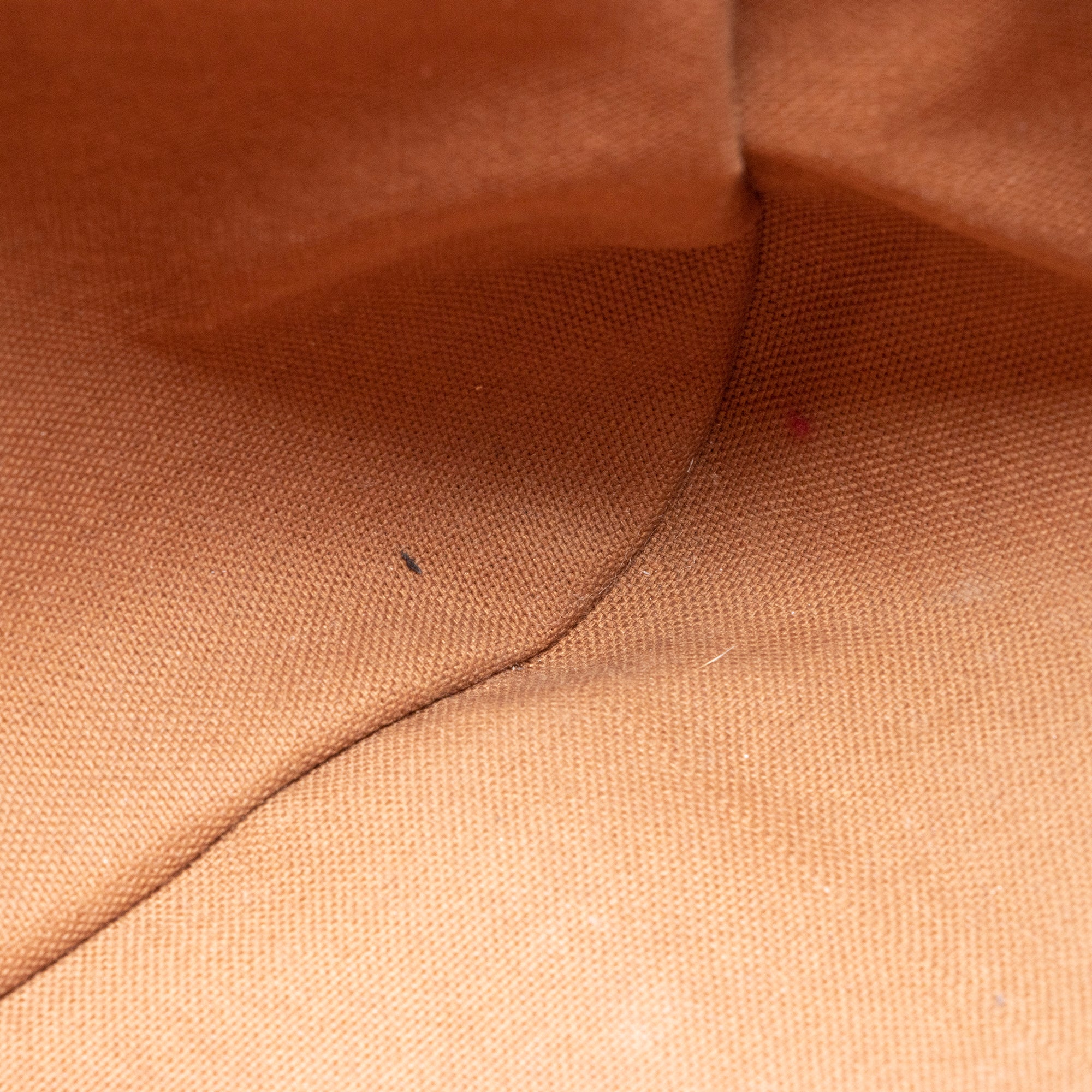 Louis Vuitton Monogram Canvas Tivoli GM Satchel (SHF-23552)