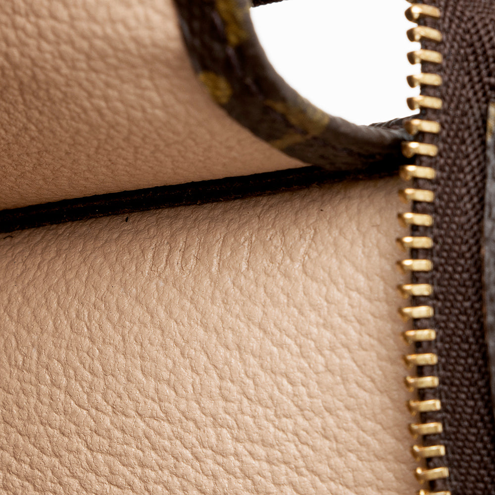 Louis Vuitton Monogram Canvas Toiletry Pouch 19 (SHF-21056)