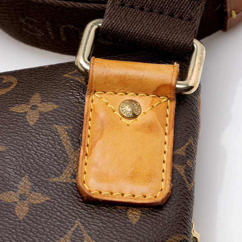 LOUIS VUITTON Monogram Pochette Bag - AWL1679 – LuxuryPromise