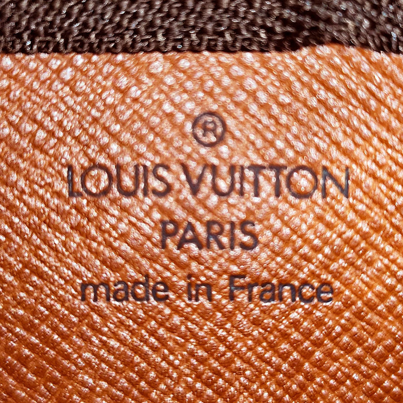 Louis Vuitton Monogram Coin Pouch (SHG-qIFmb1)