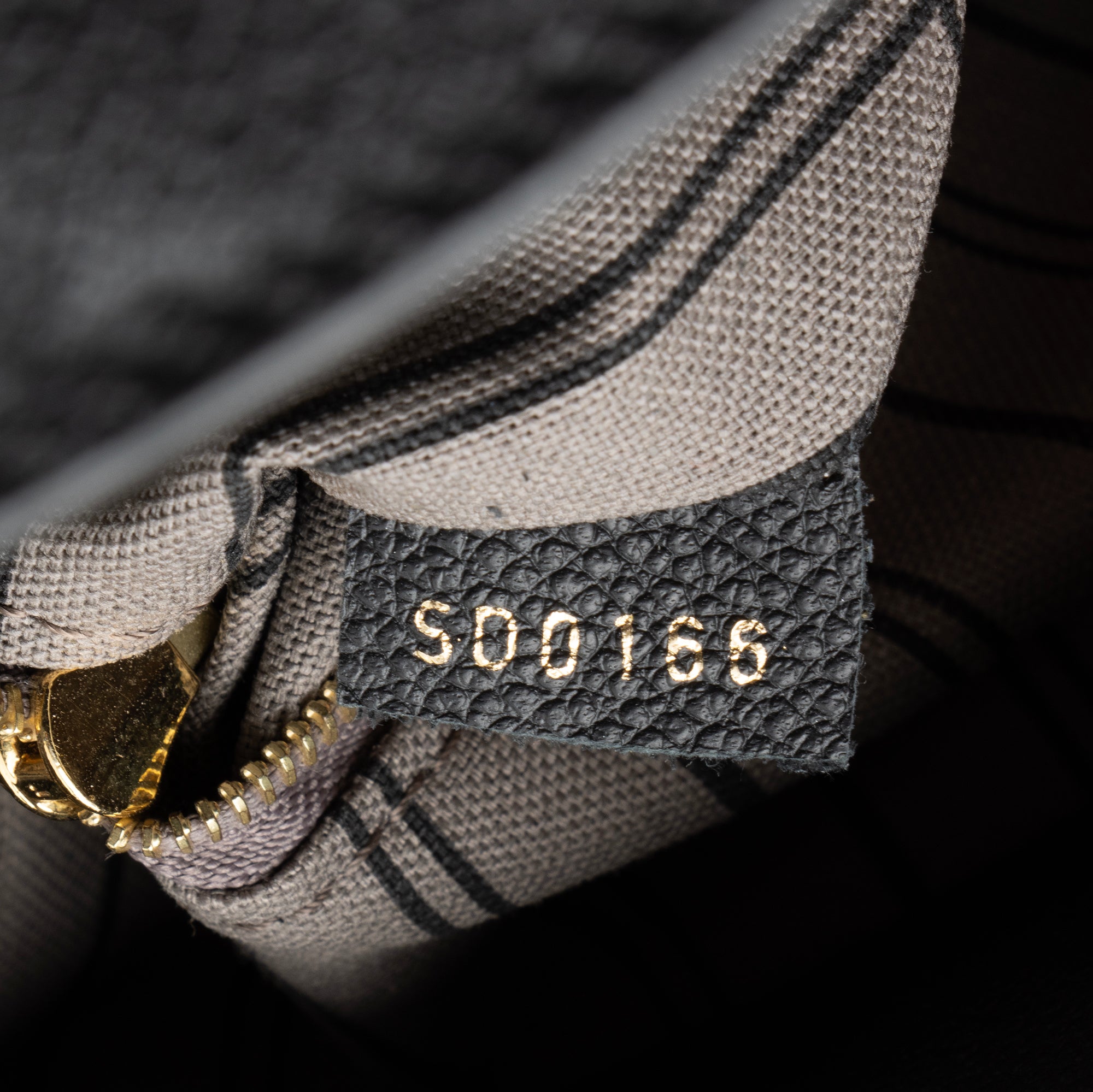 Louis Vuitton Monogram Empreinte Bagatelle Shoulder Bag (SHF-23422)